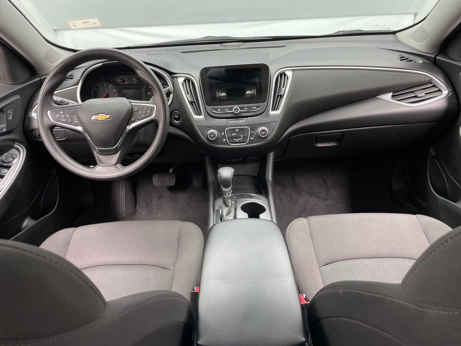 Thumbnail: 2024 Chevrolet Malibu - 3