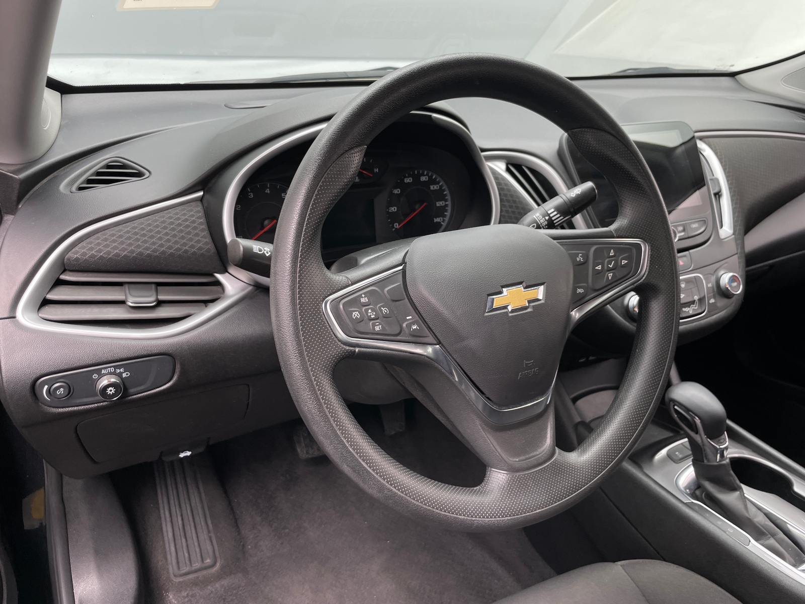 Thumbnail: 2024 Chevrolet Malibu - 5