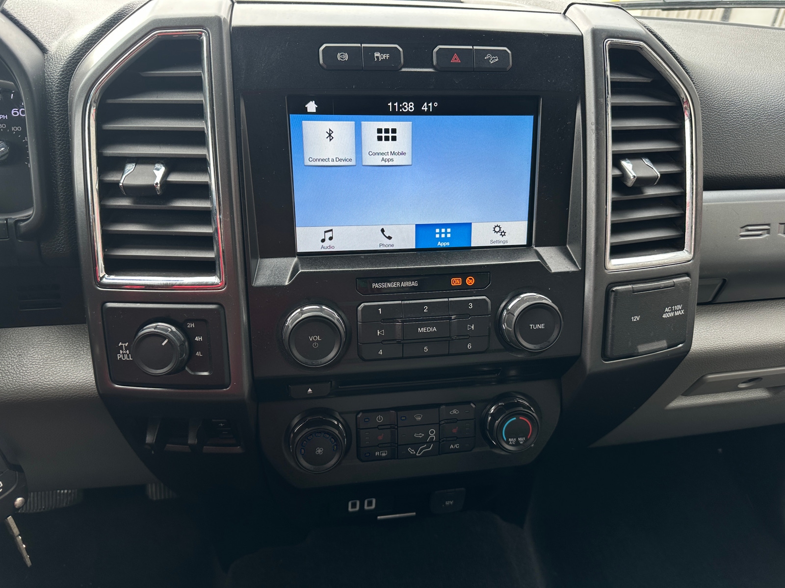 Thumbnail: 2017 Ford Econoline - 4