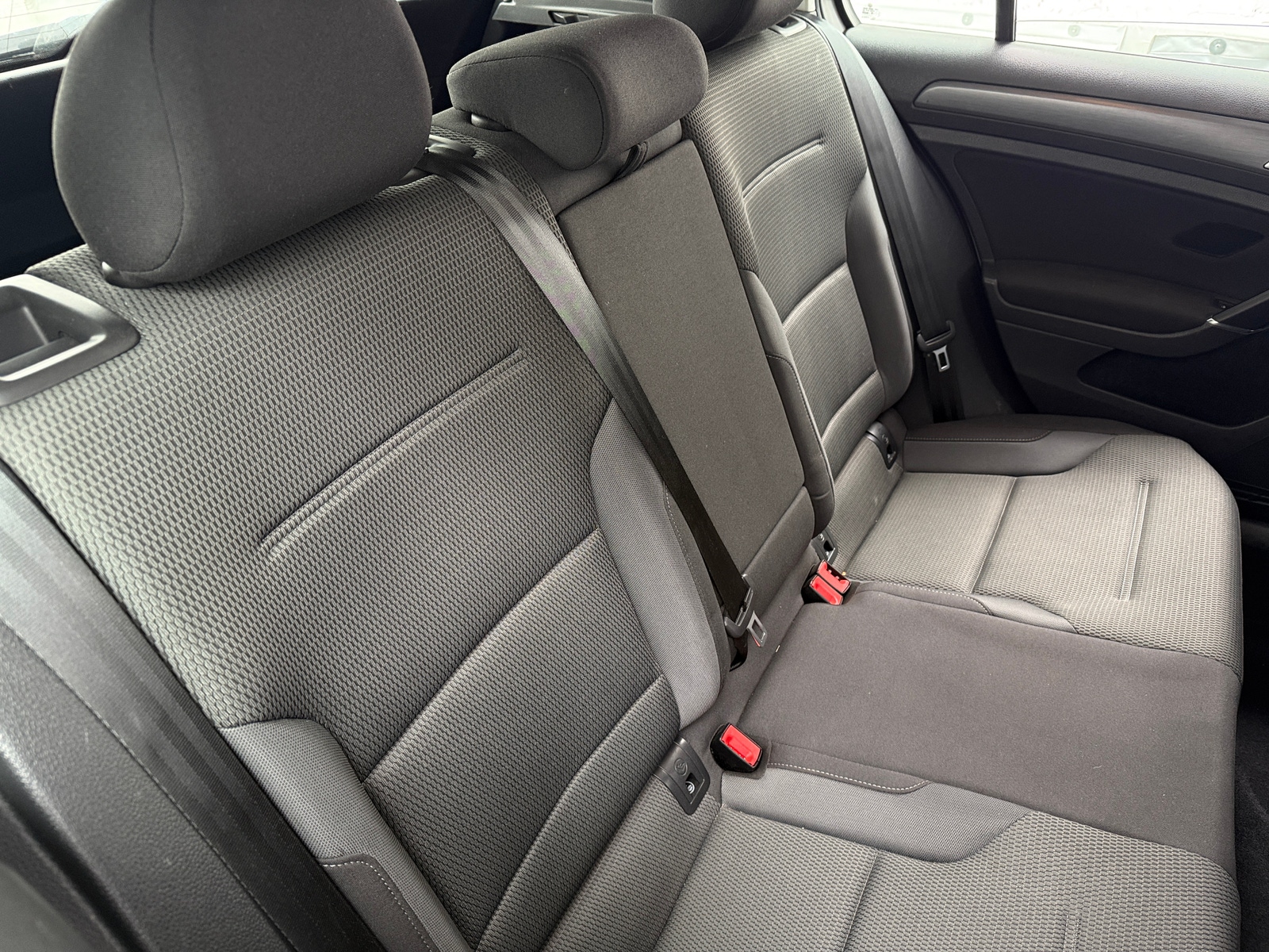 Thumbnail: 2018 Volkswagen Golf - 6