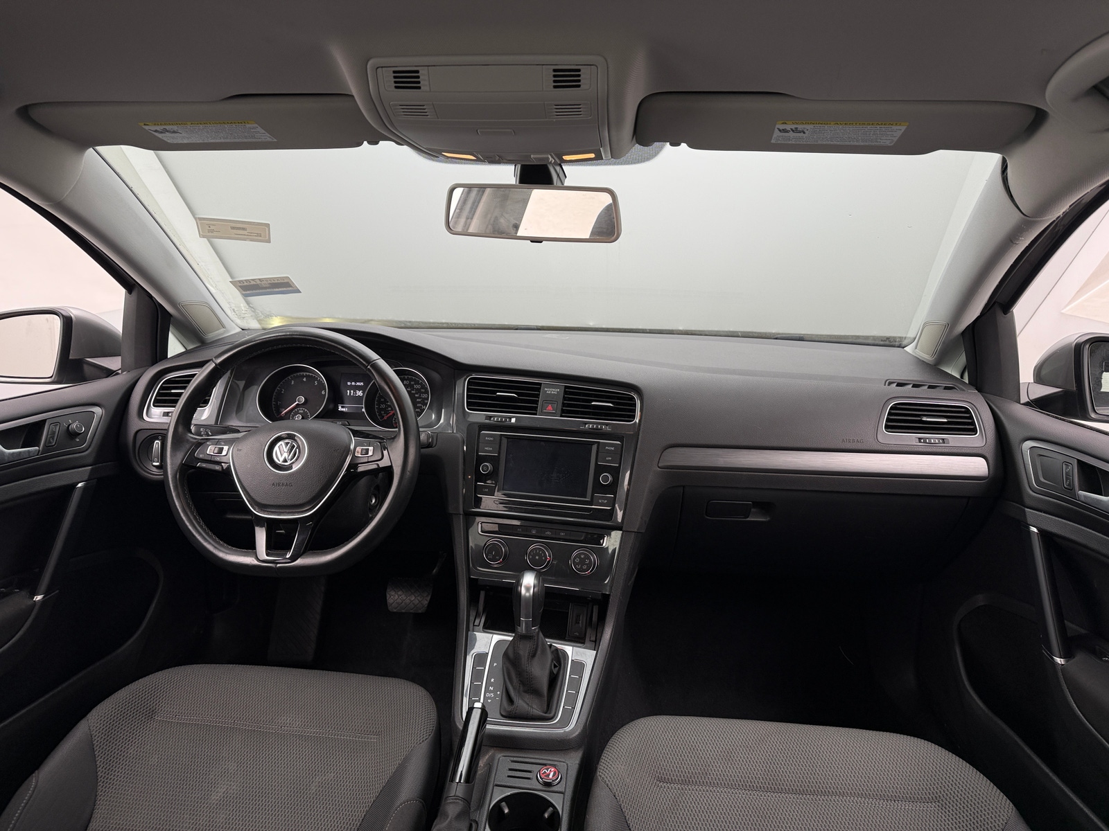 Thumbnail: 2018 Volkswagen Golf - 3