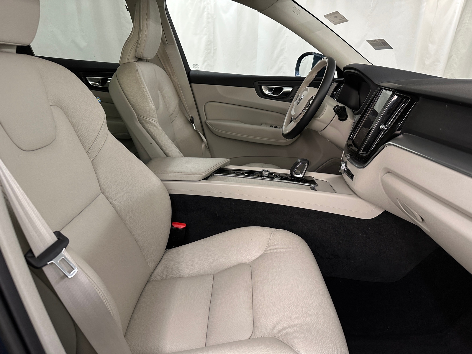 Thumbnail: 2023 Volvo XC60 - 2