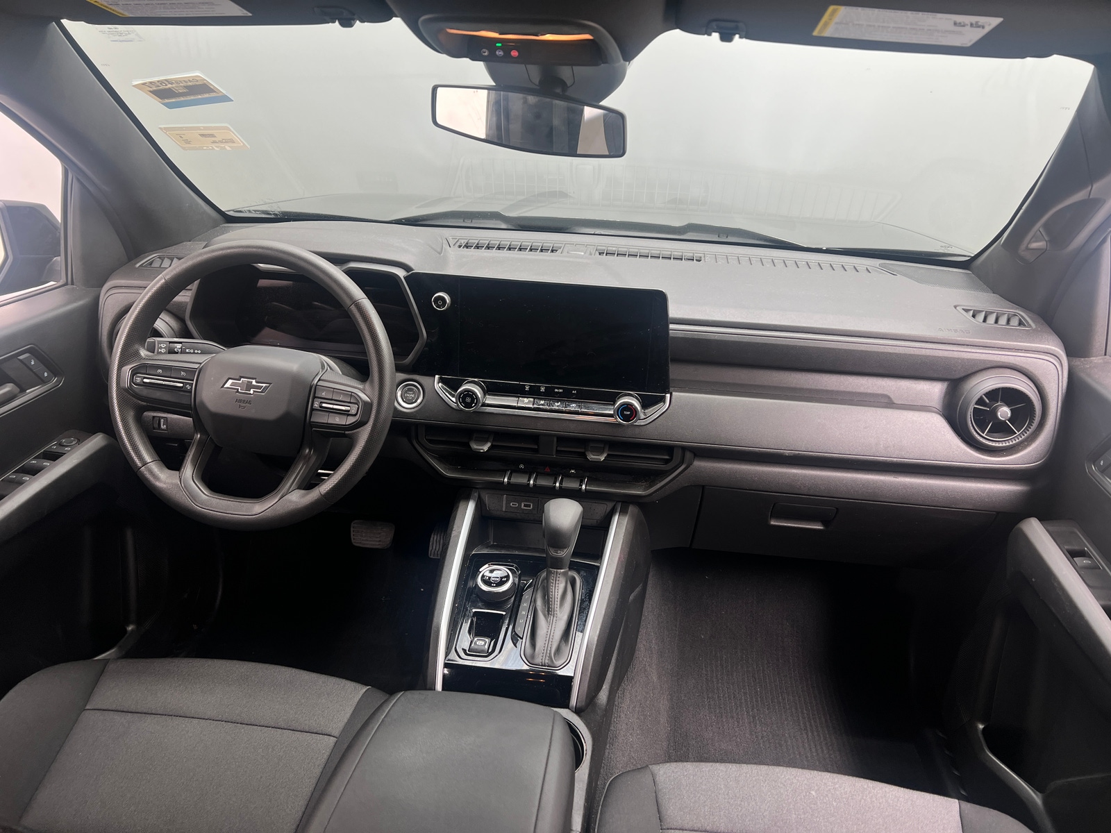 Thumbnail: 2024 Chevrolet Colorado - 3