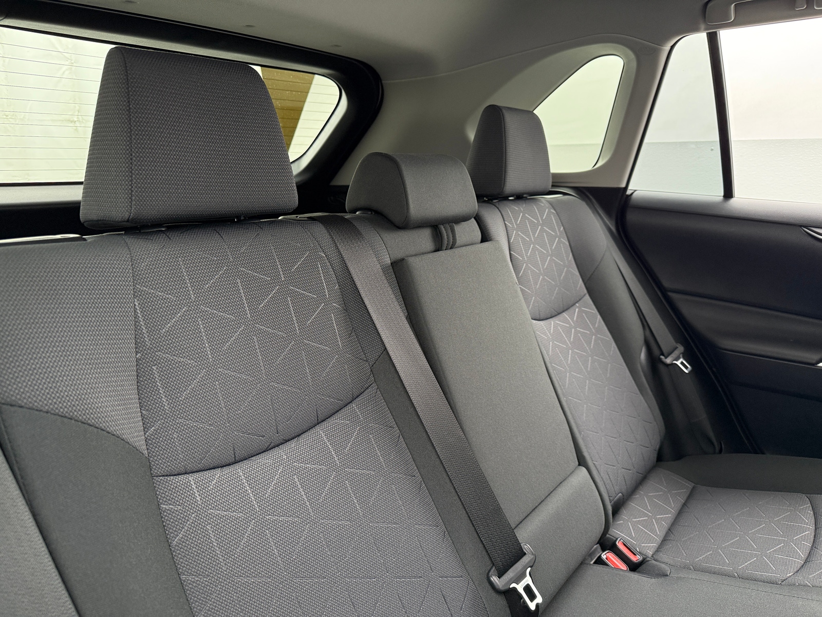 Thumbnail: 2019 Toyota RAV4 - 6