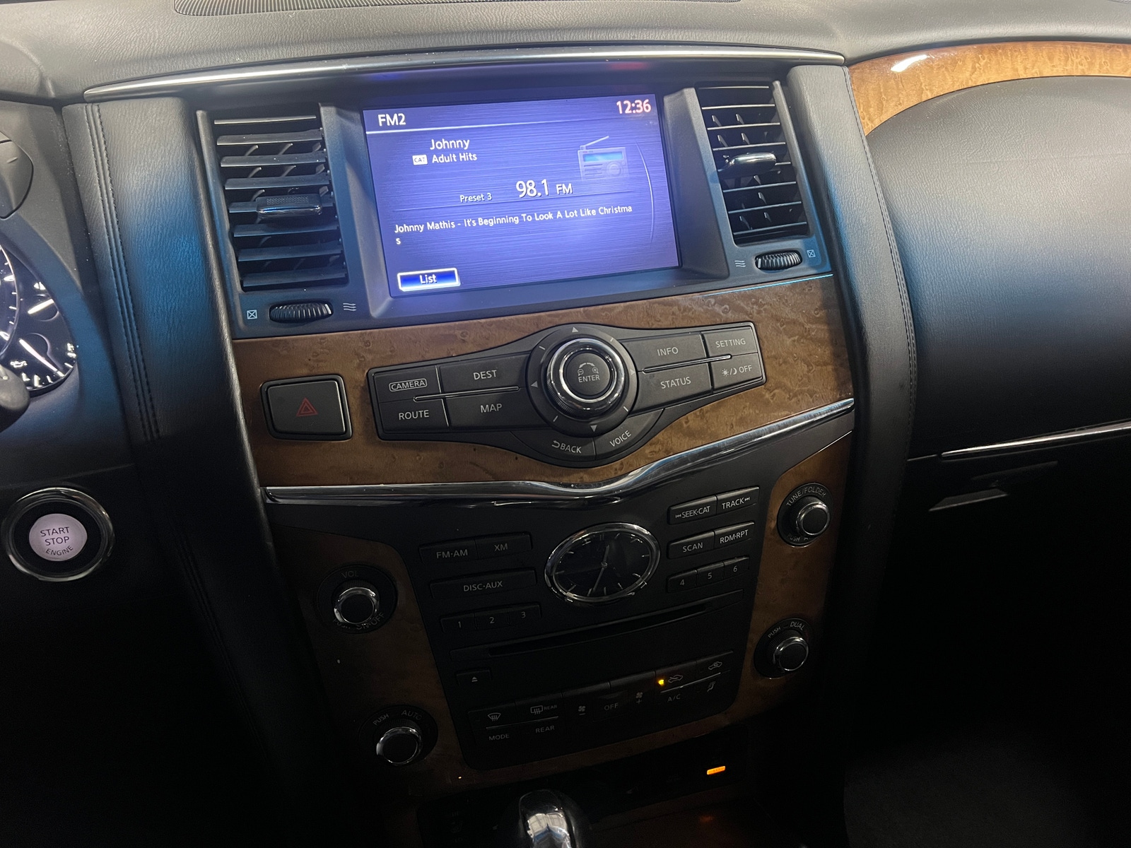 Thumbnail: 2014 INFINITI QX80 - 4