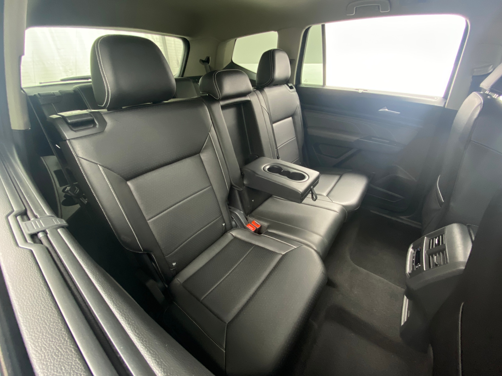 Thumbnail: 2023 Volkswagen Atlas - 5