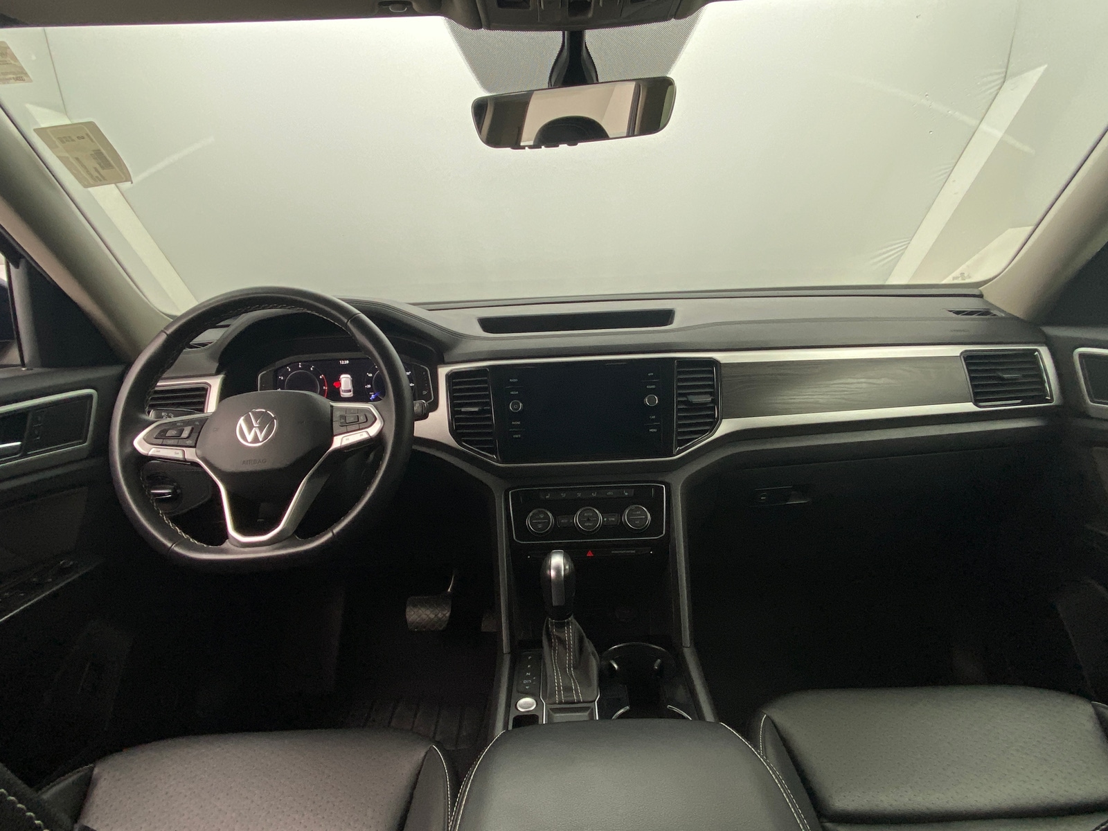 Thumbnail: 2023 Volkswagen Atlas - 2