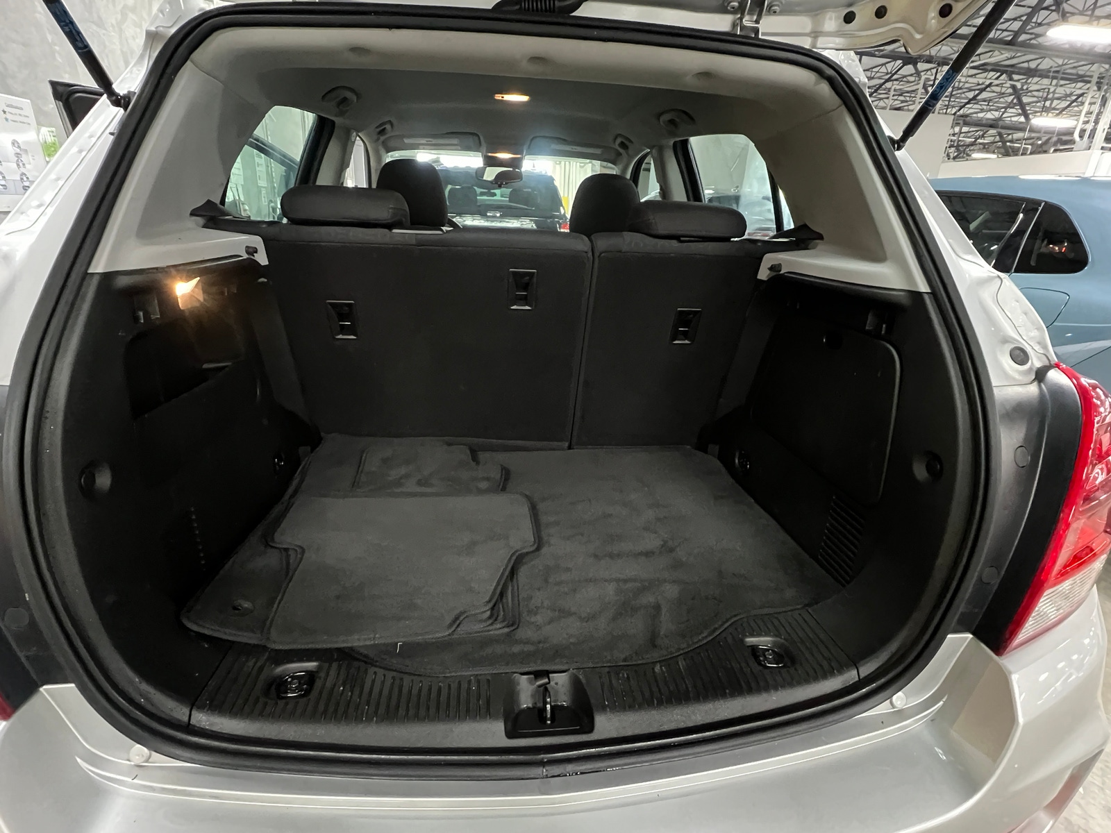 Thumbnail: 2019 Chevrolet Trax - 7