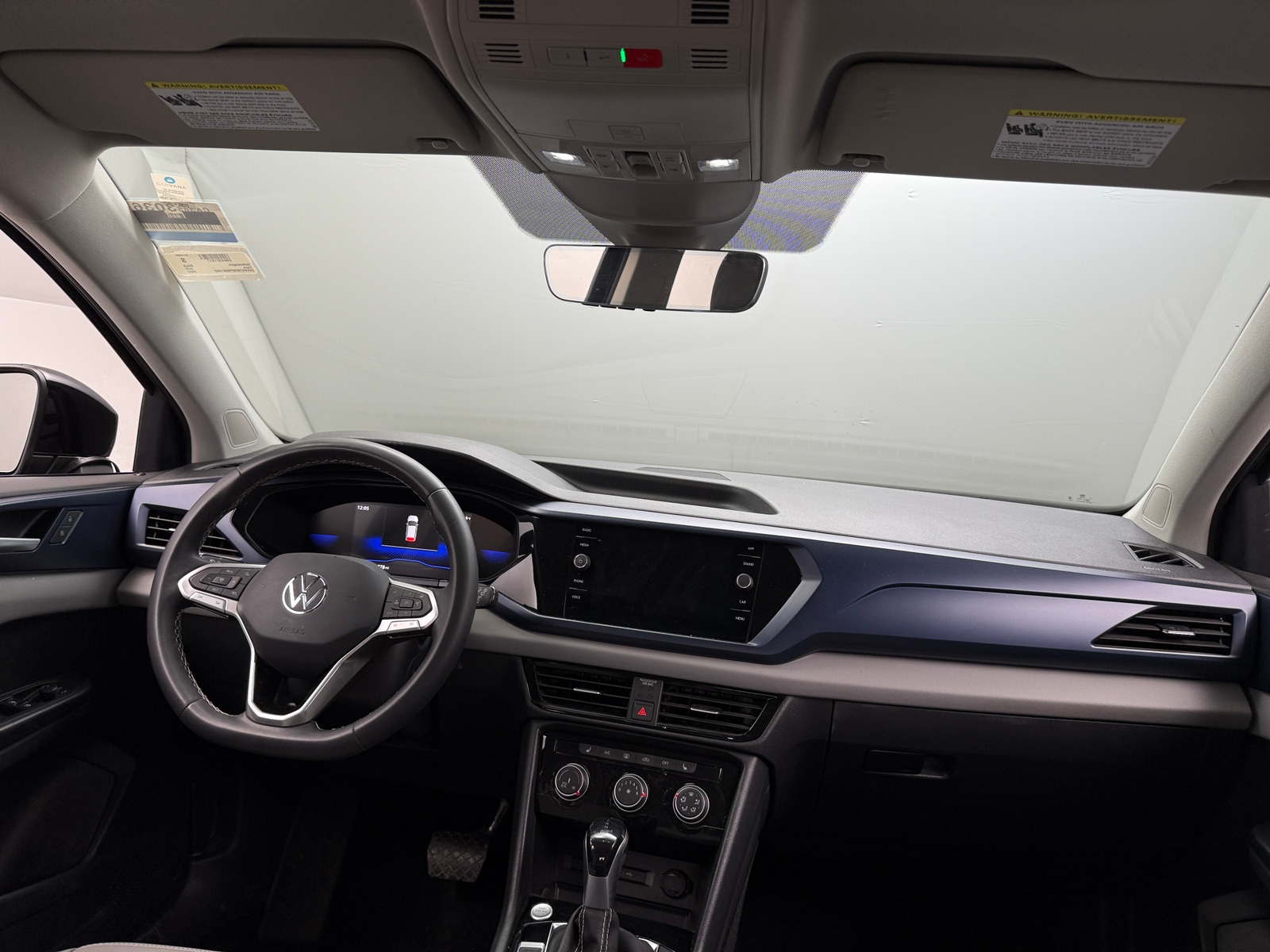 Thumbnail: 2023 Volkswagen Taos - 3