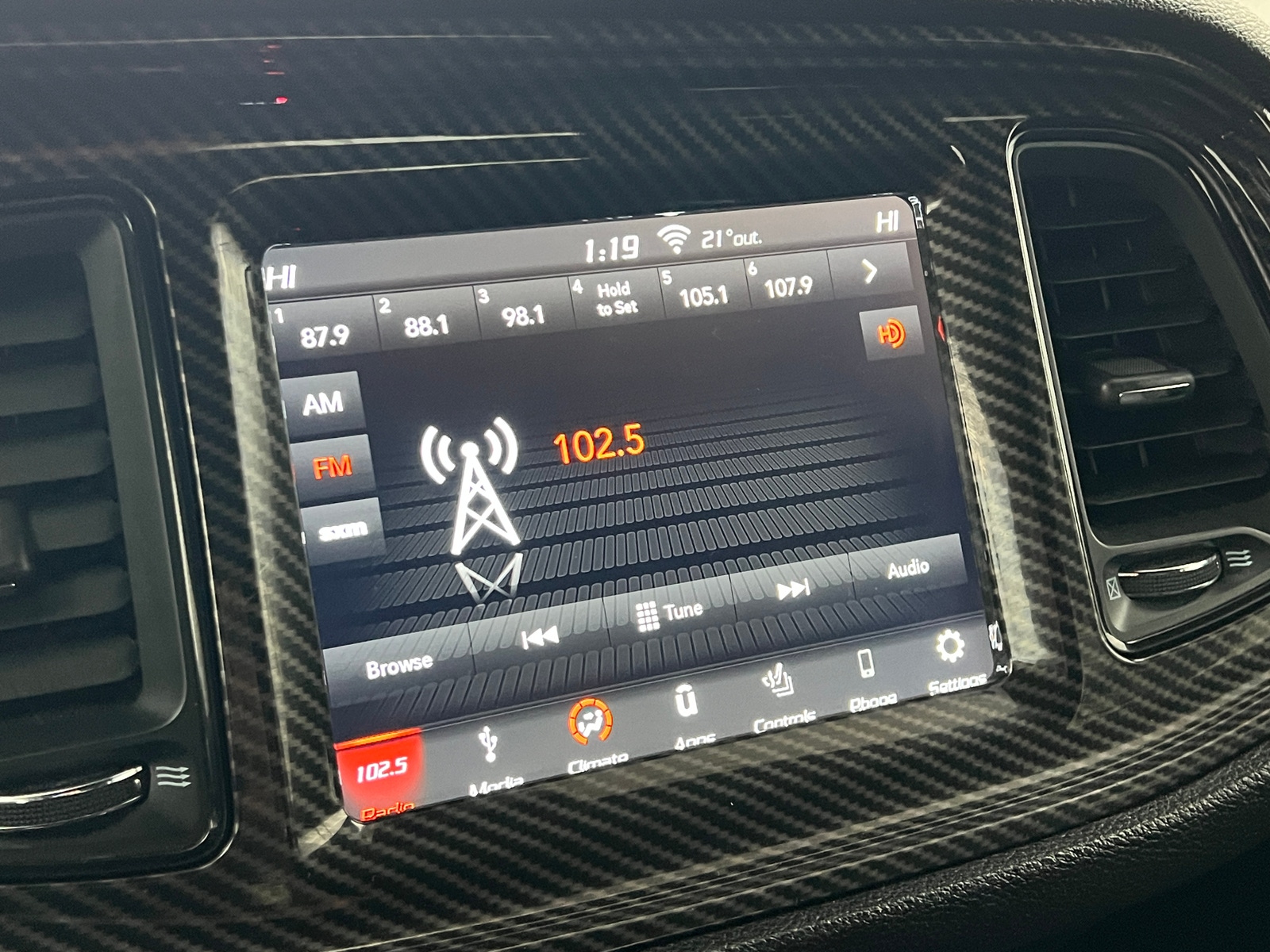 Thumbnail: 2019 Dodge Challenger - 3