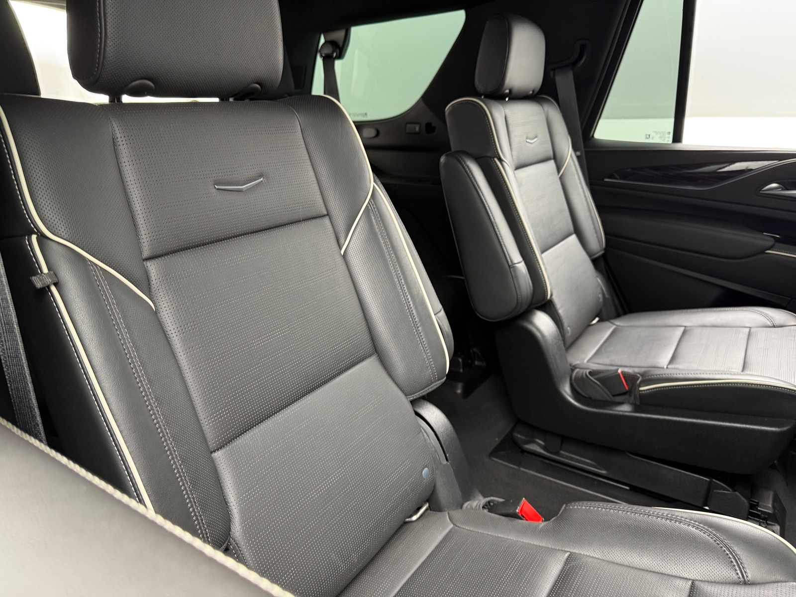 Thumbnail: 2021 Cadillac Escalade - 5