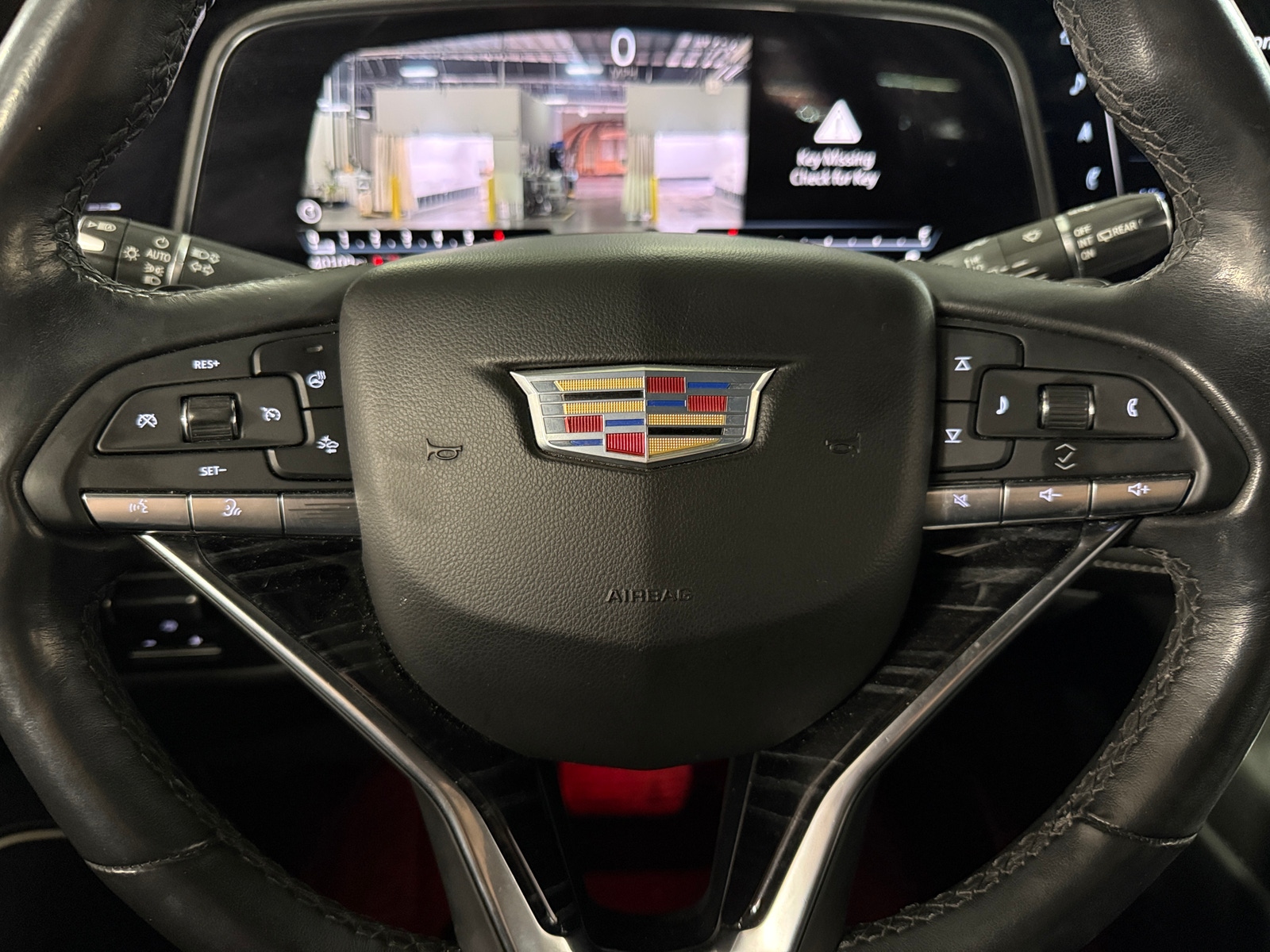 Thumbnail: 2021 Cadillac Escalade - 4