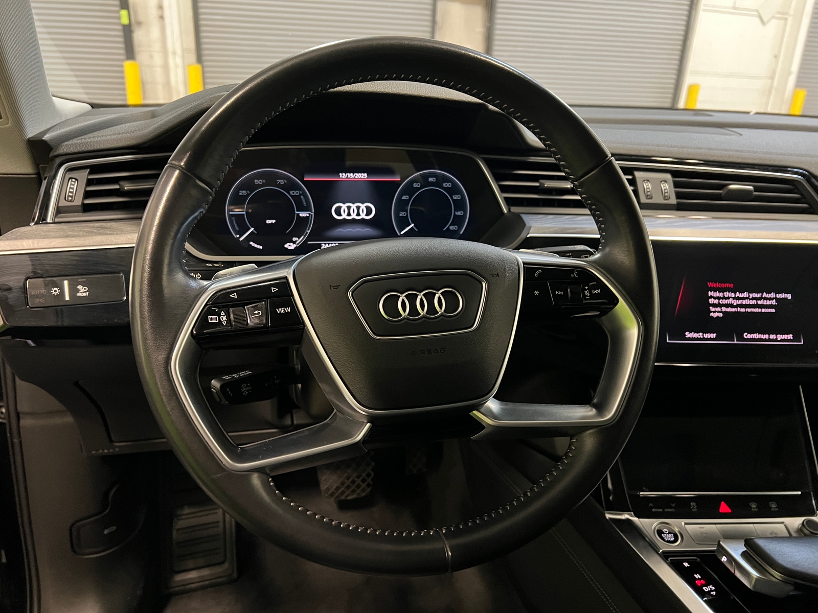 Thumbnail: 2021 Audi e-tron - 4