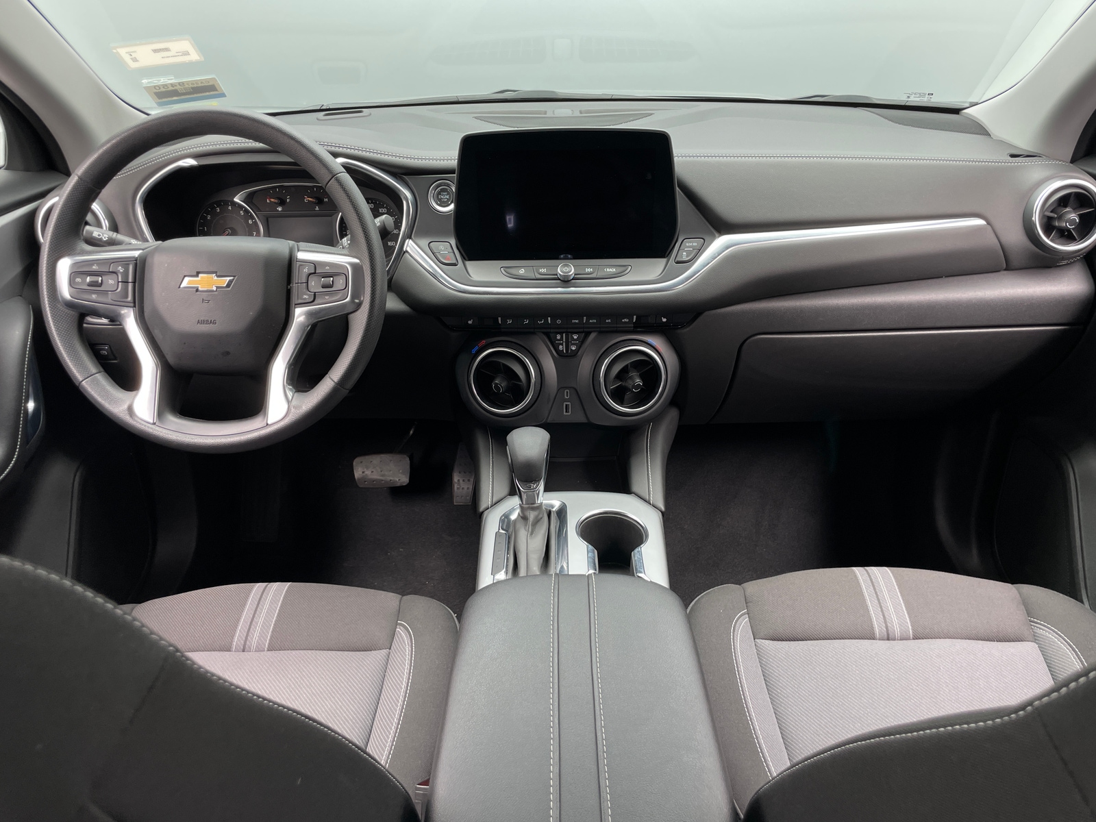 Thumbnail: 2025 Chevrolet Blazer - 3