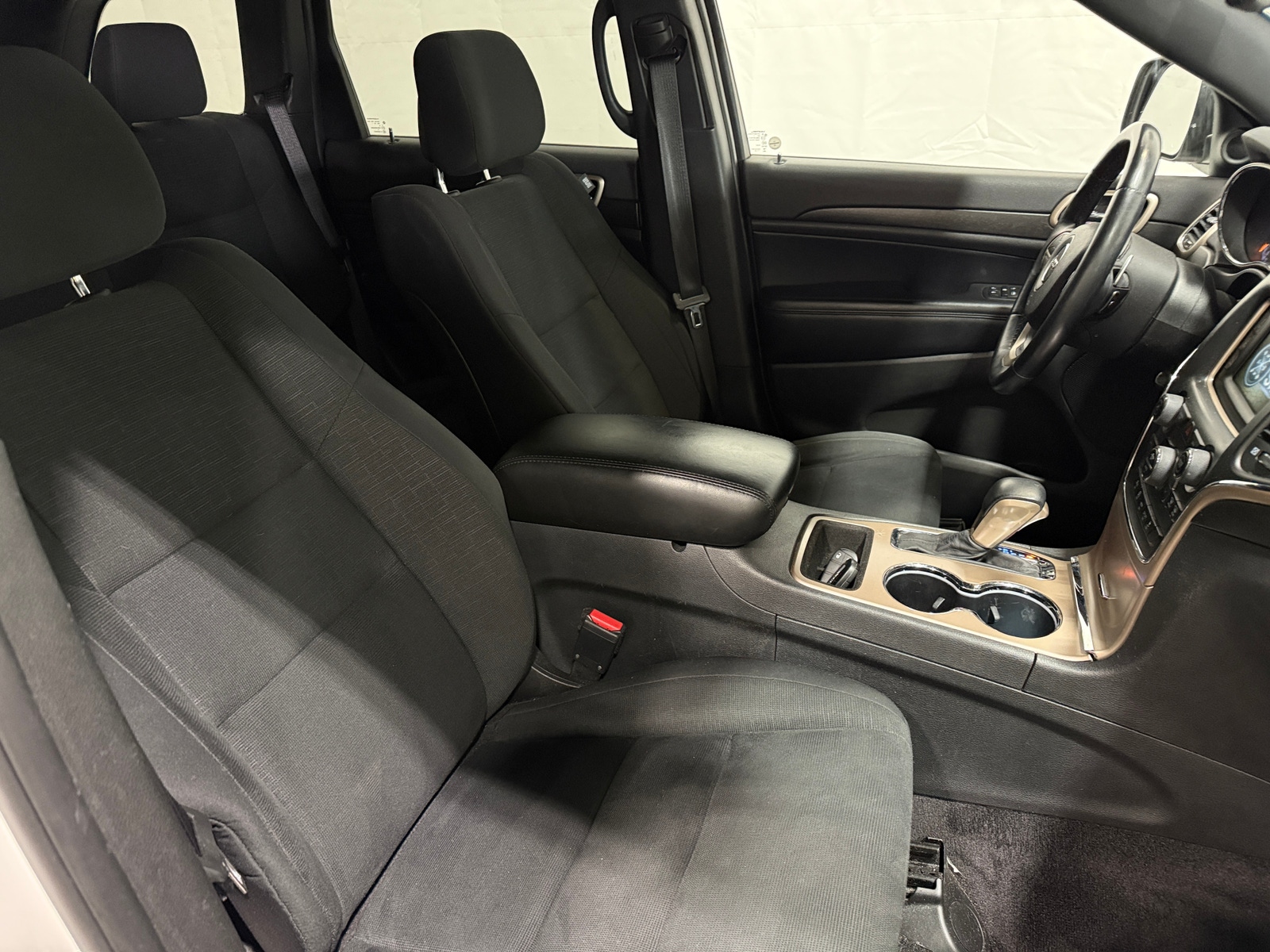 Thumbnail: 2017 Jeep Grand Cherokee - 2