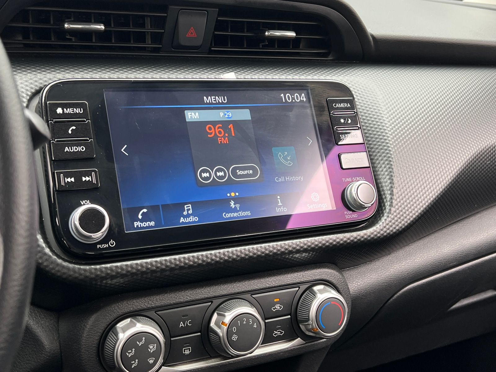 Thumbnail: 2024 Nissan Kicks - 4