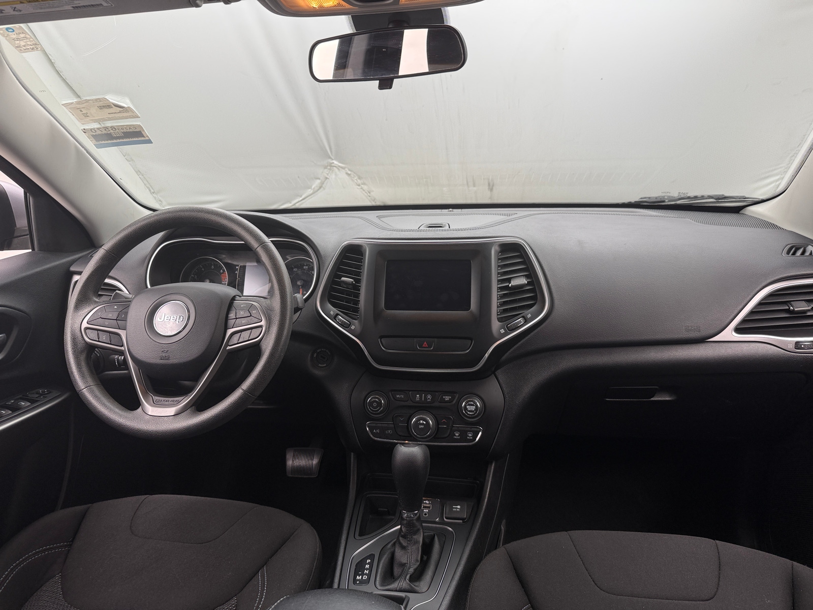 Thumbnail: 2020 Jeep Cherokee - 3