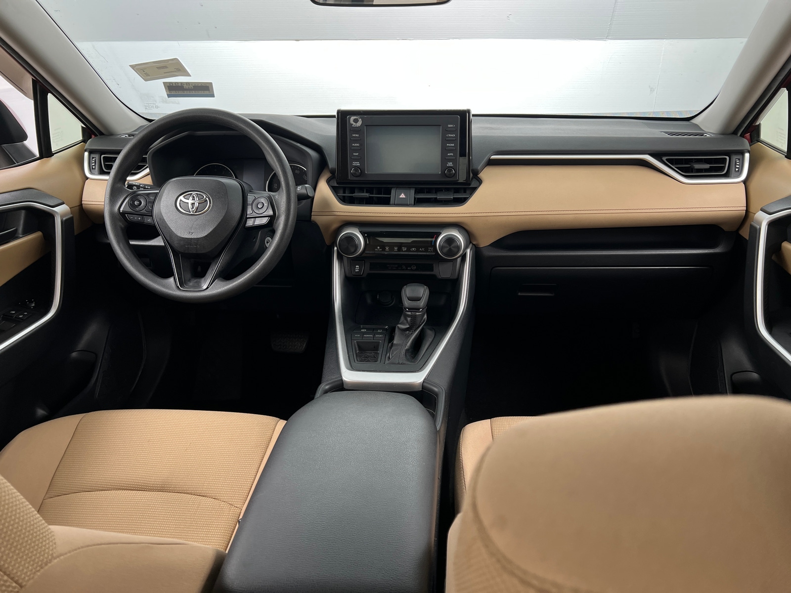 Thumbnail: 2019 Toyota RAV4 - 3