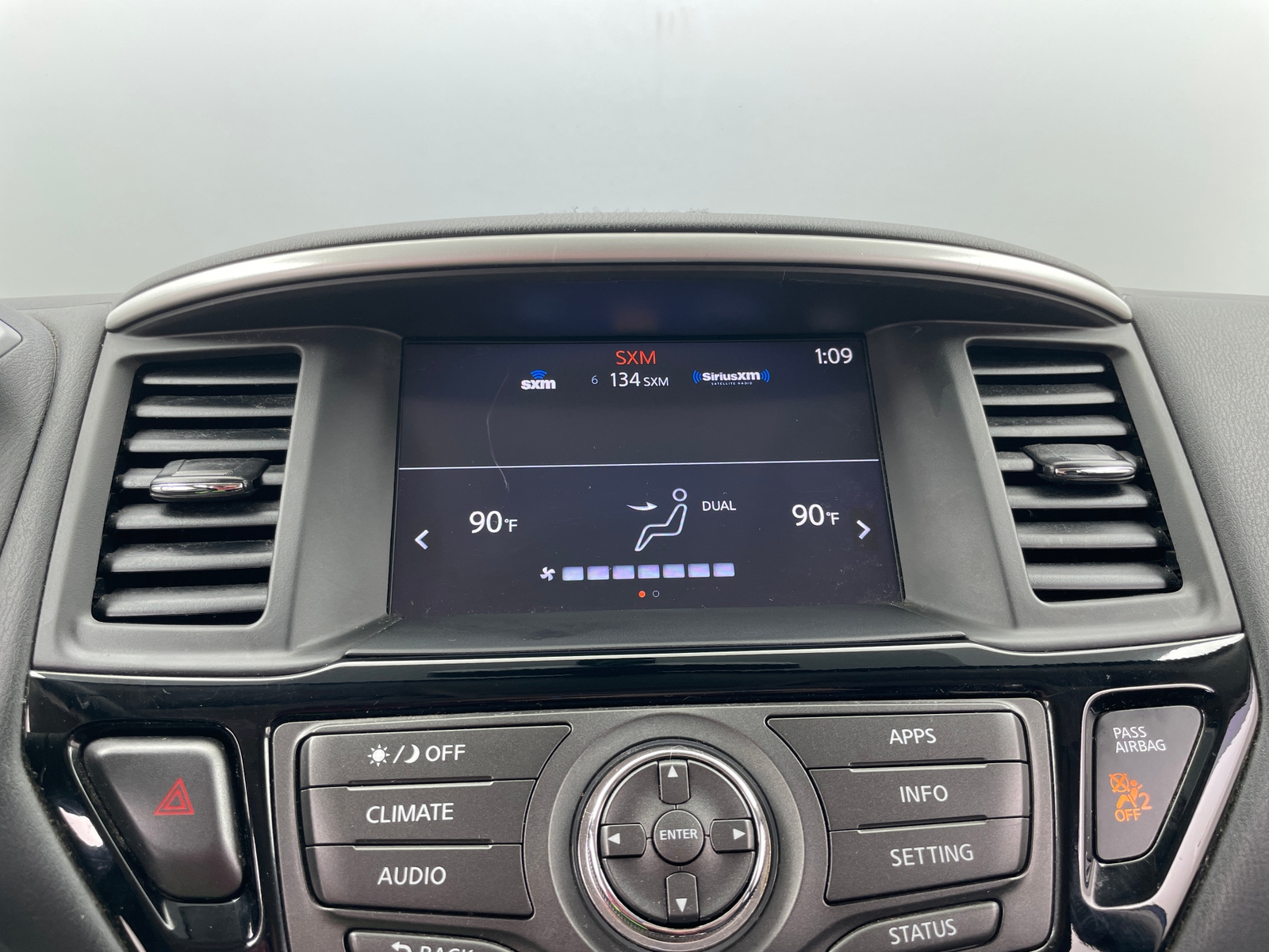 Thumbnail: 2018 Nissan Pathfinder - 4