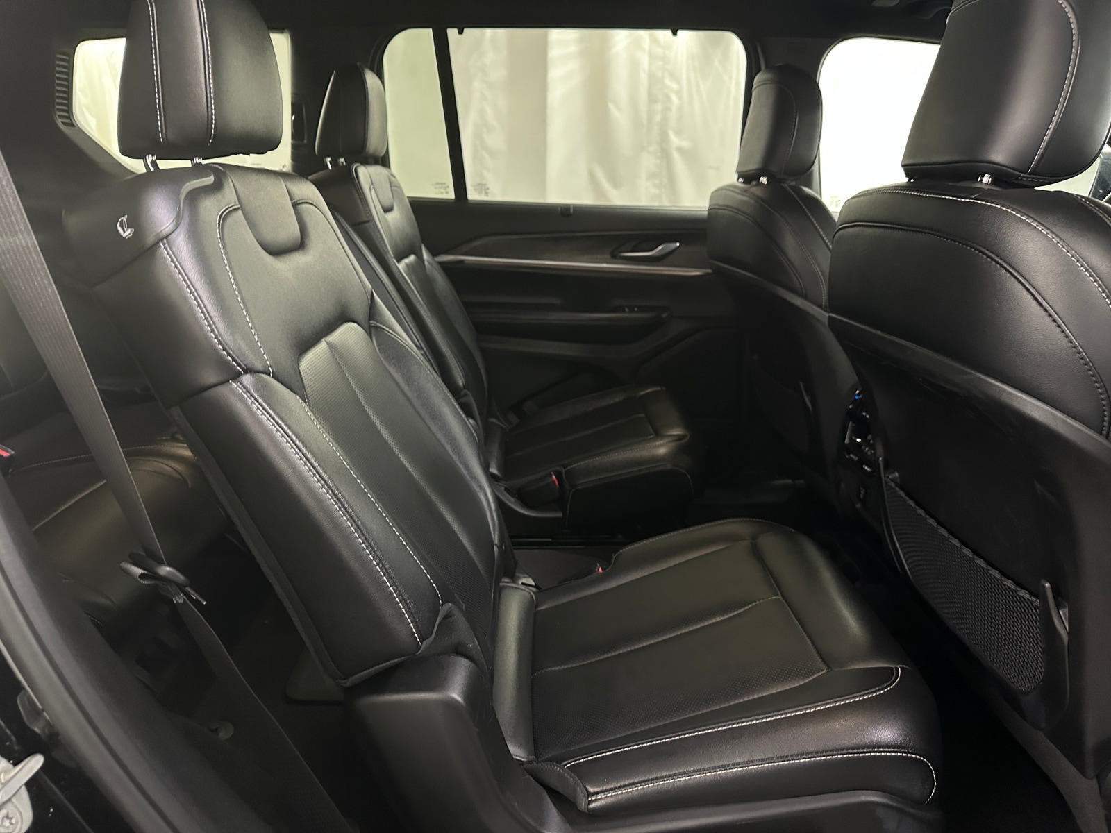 Thumbnail: 2024 Jeep Grand Cherokee L - 5