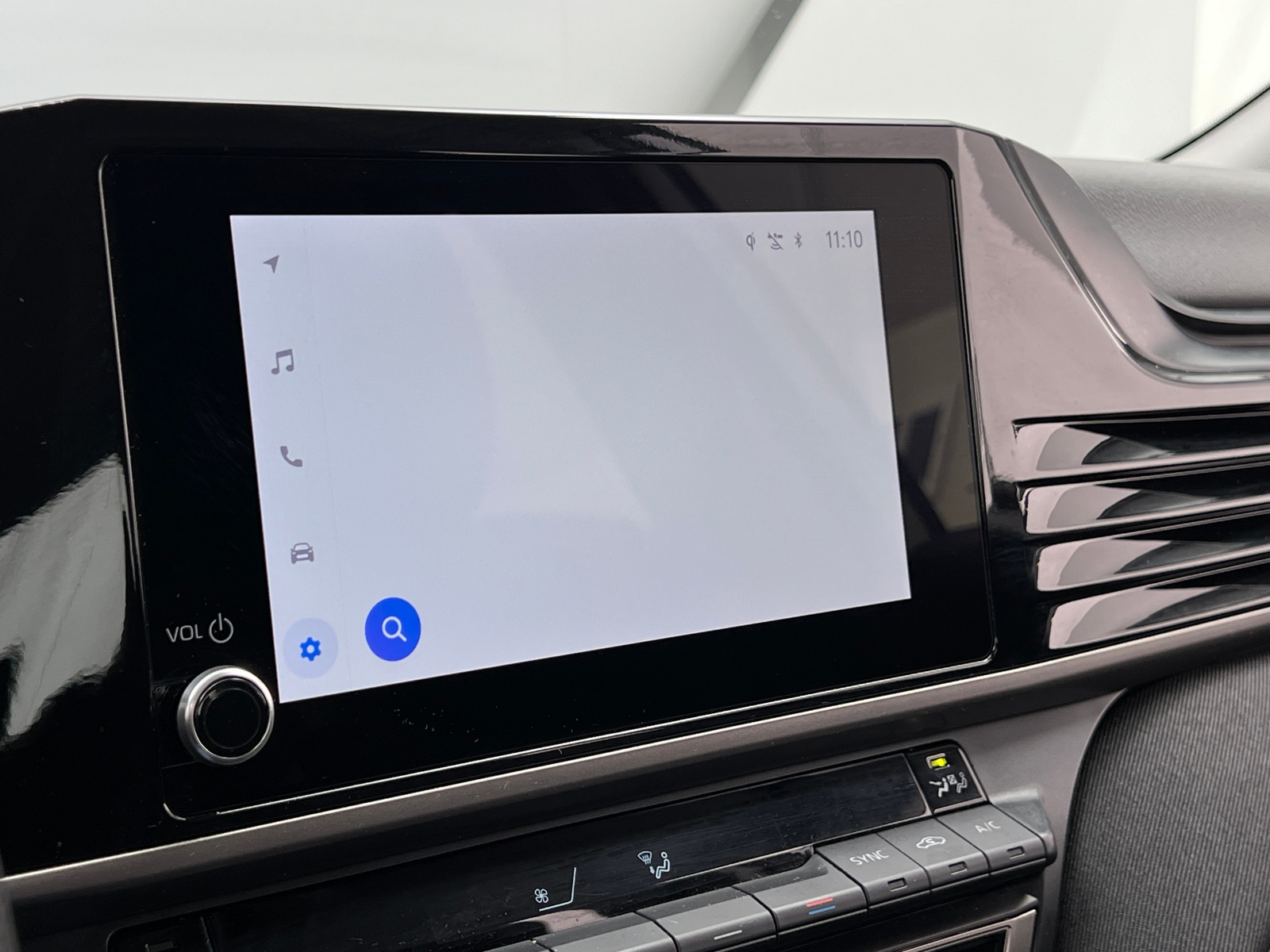 Thumbnail: 2025 Toyota Camry - 4