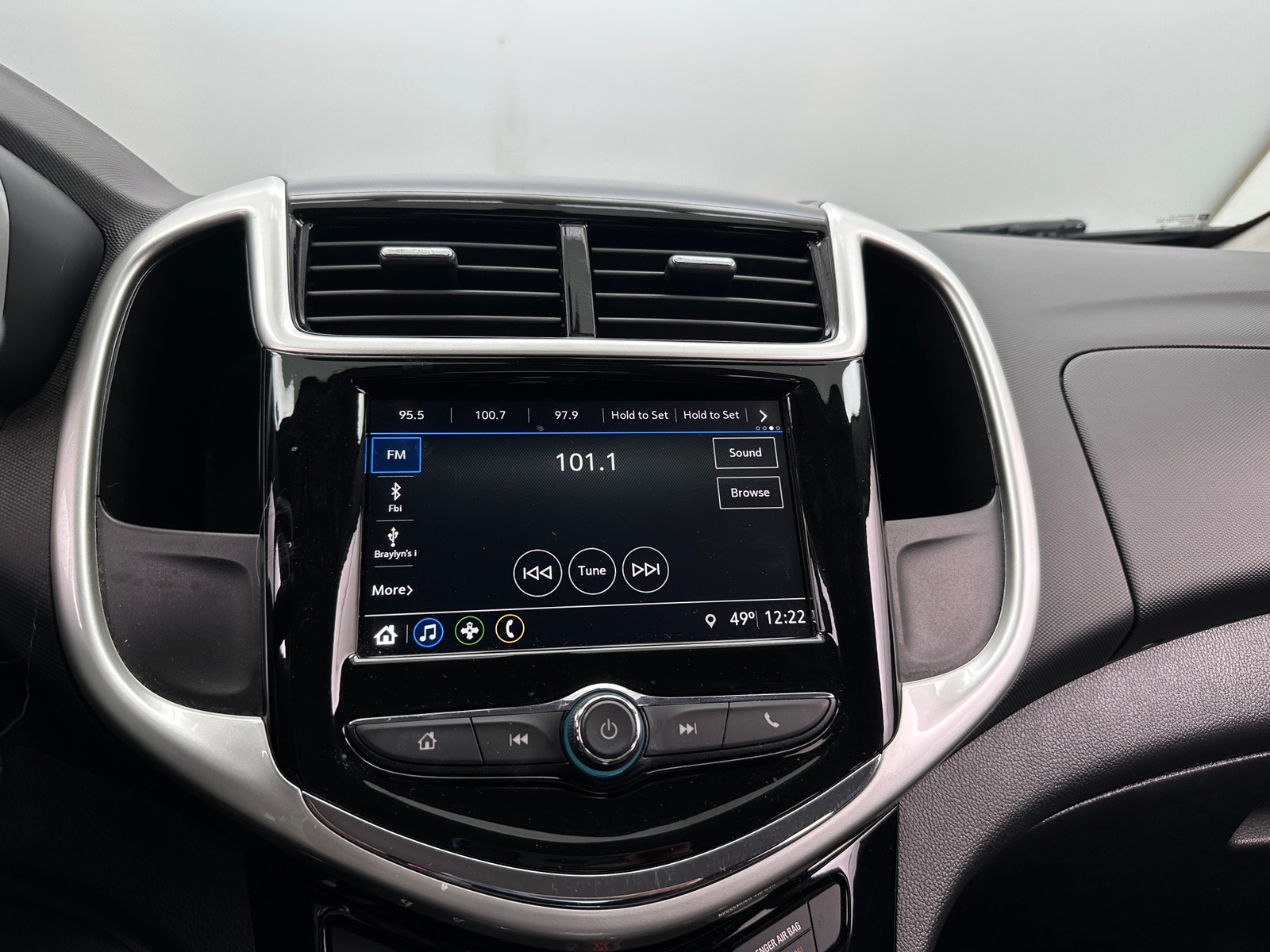 Thumbnail: 2018 Chevrolet Sonic - 4