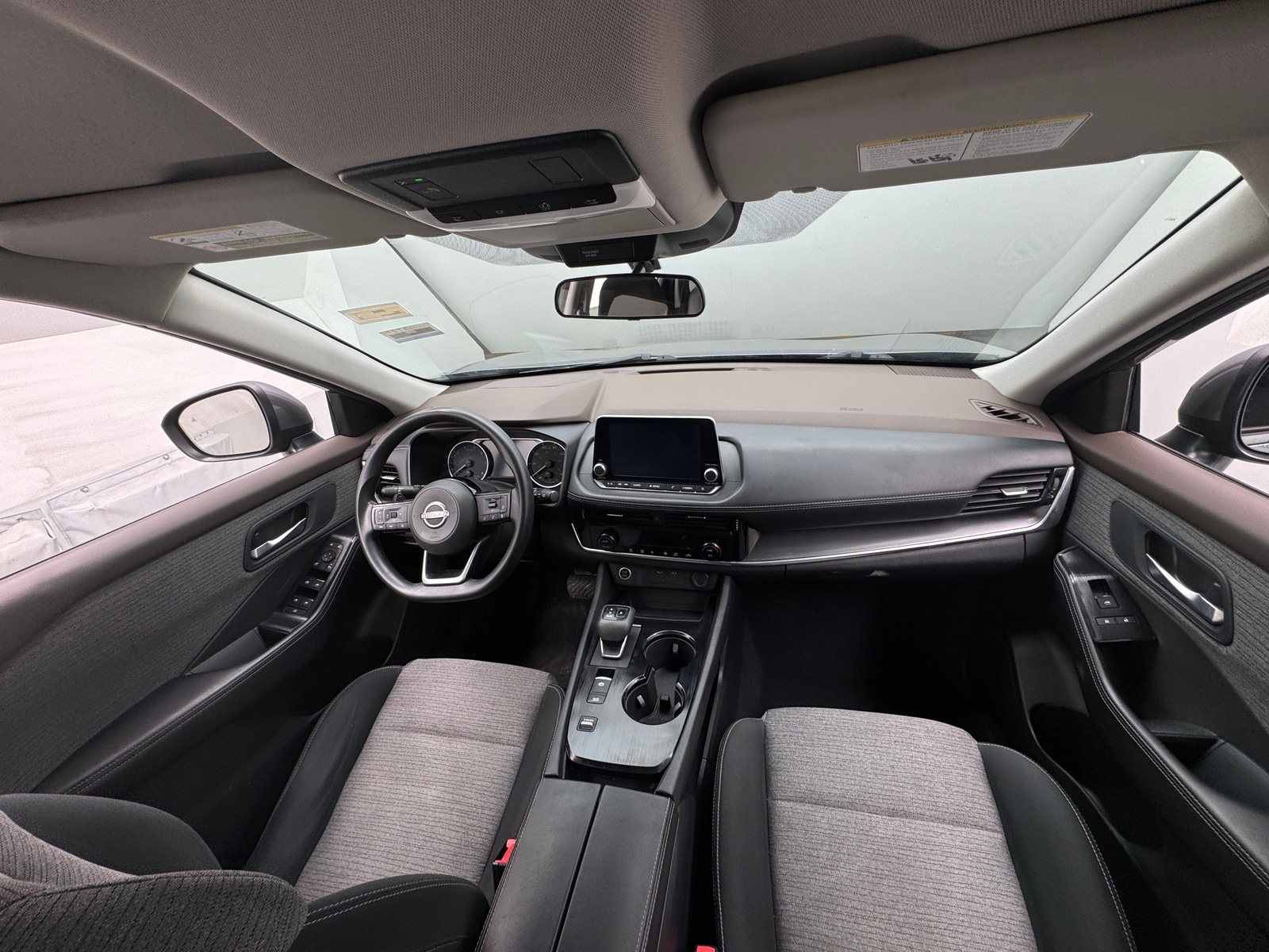 Thumbnail: 2022 Nissan Rogue - 3