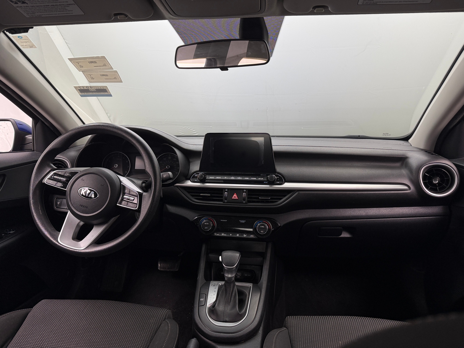 Thumbnail: 2019 Kia Forte - 3