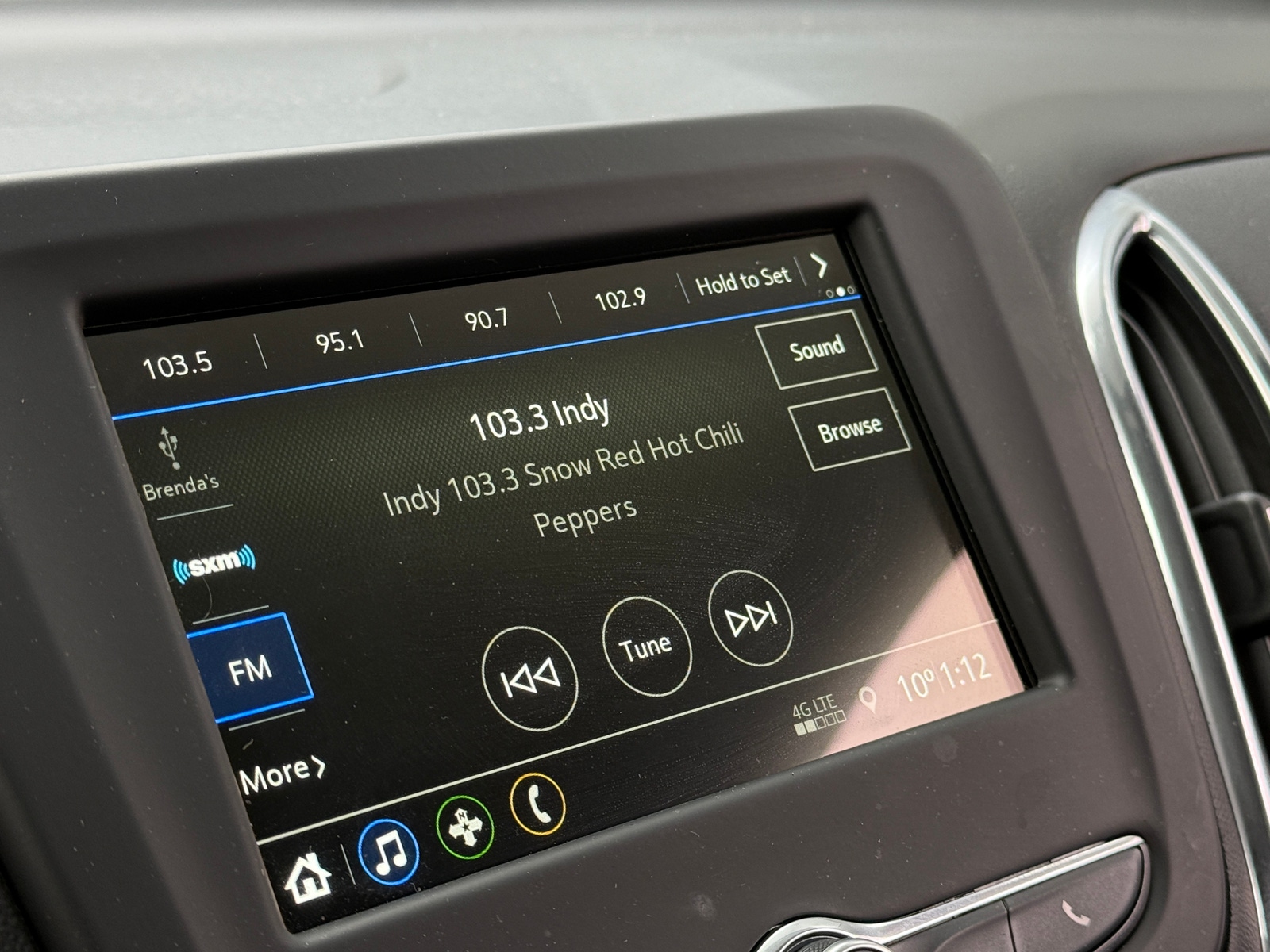 Thumbnail: 2019 Chevrolet Equinox - 4