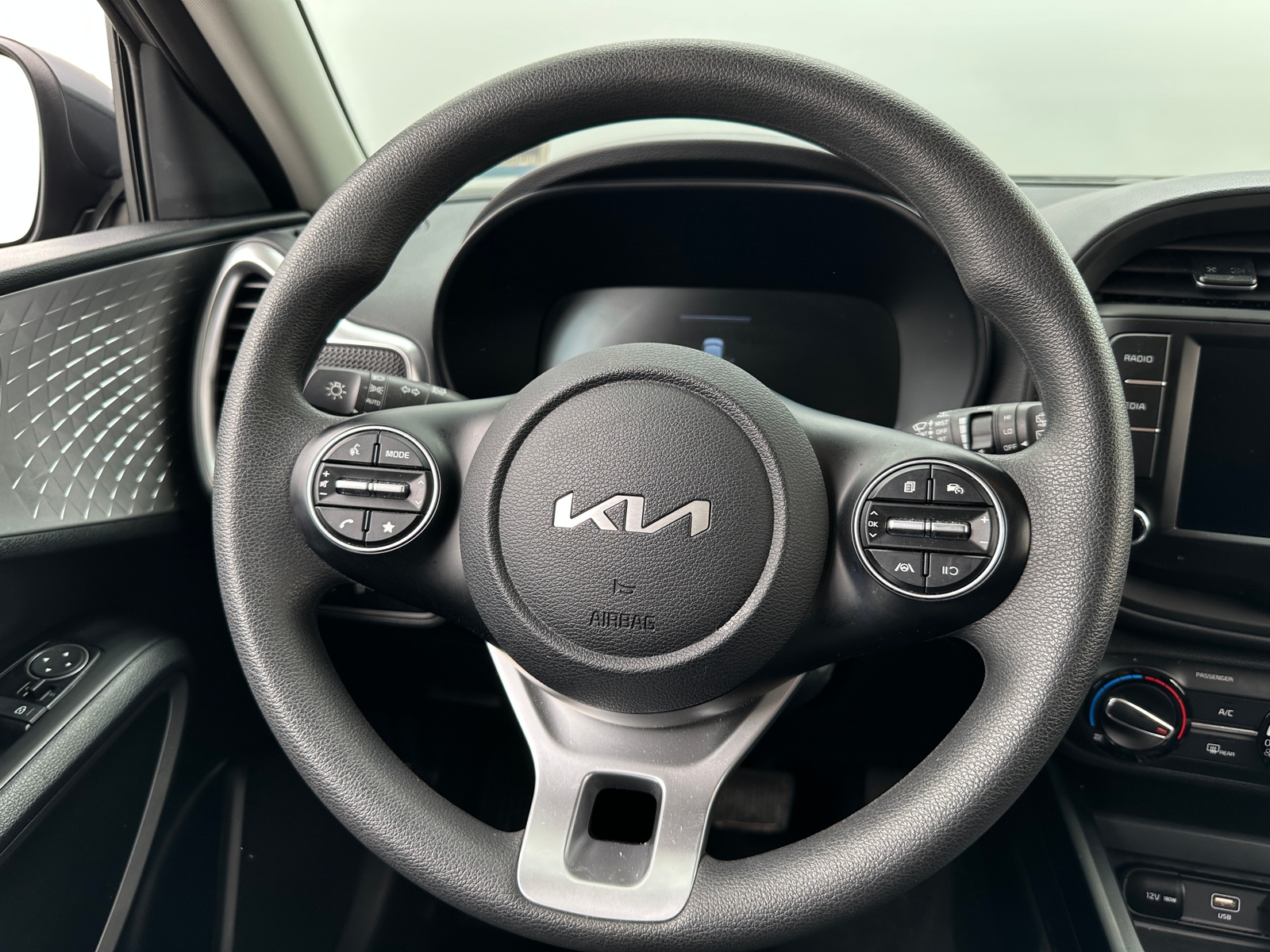 Thumbnail: 2024 Kia Soul - 5