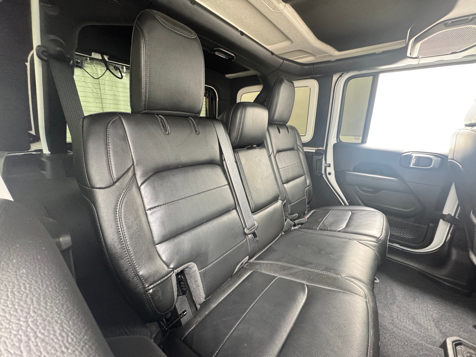 Thumbnail: 2022 Jeep Wrangler - 5