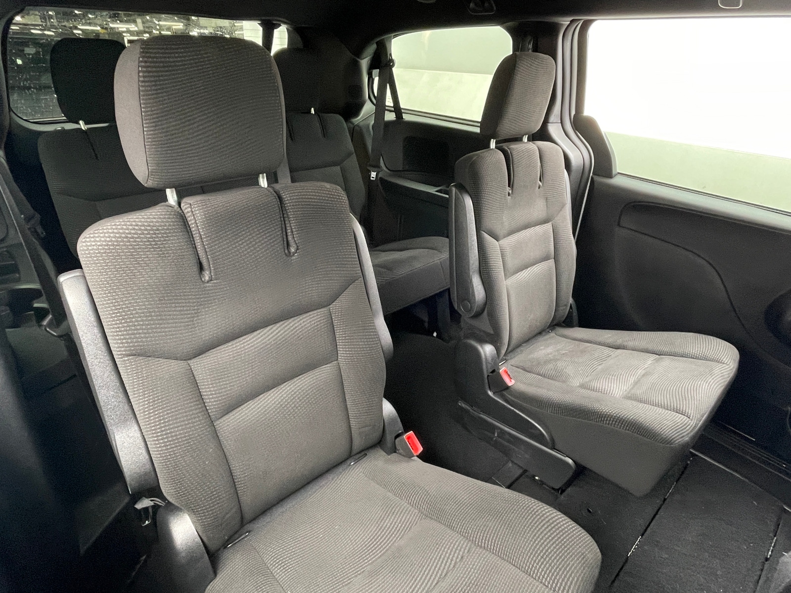 Thumbnail: 2020 Dodge Grand Caravan - 6