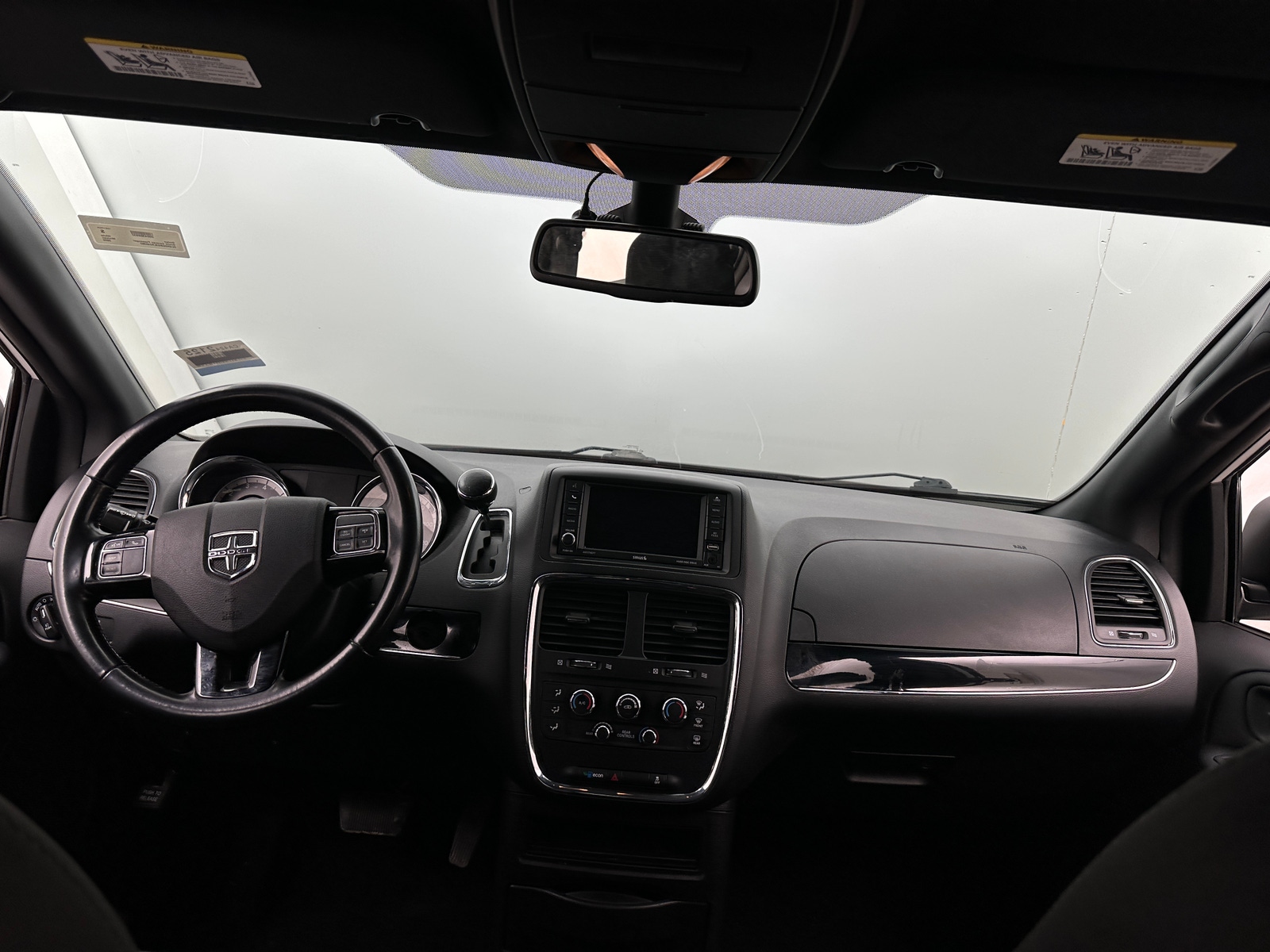 Thumbnail: 2020 Dodge Grand Caravan - 3