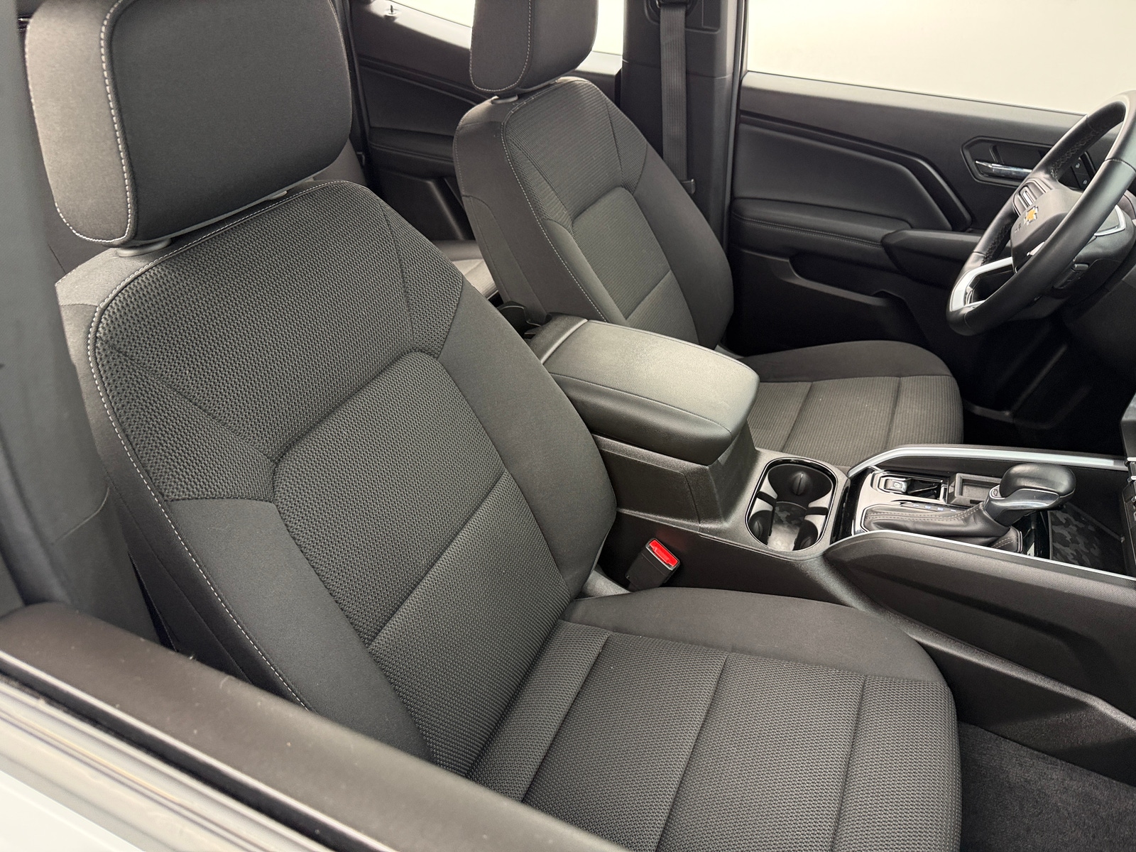 Thumbnail: 2023 Chevrolet Colorado - 2