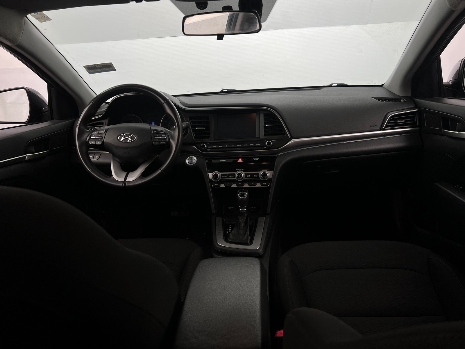 Thumbnail: 2020 Hyundai Elantra - 3