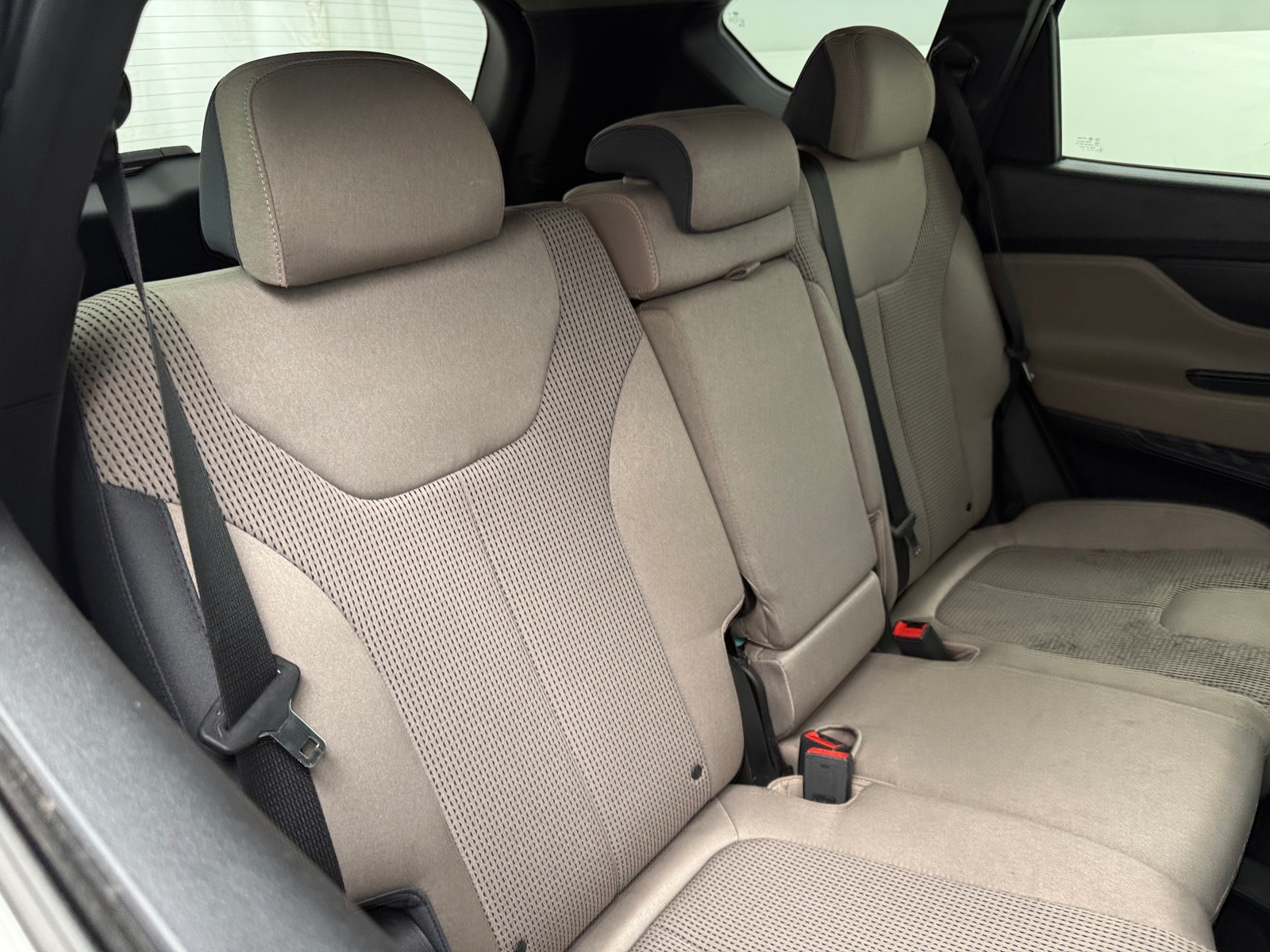 Thumbnail: 2020 Hyundai Santa Fe - 6