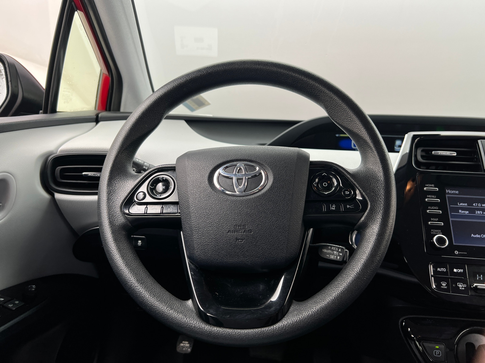 Thumbnail: 2022 Toyota Prius - 5