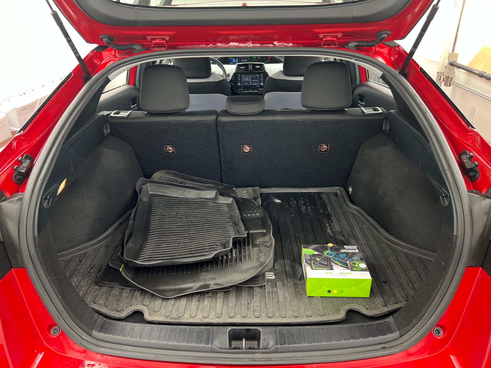 Thumbnail: 2022 Toyota Prius - 7