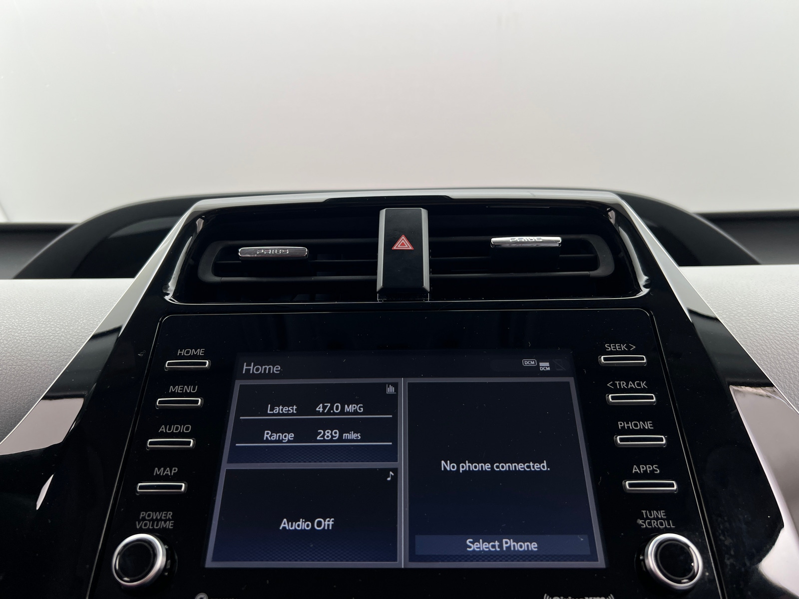 Thumbnail: 2022 Toyota Prius - 4