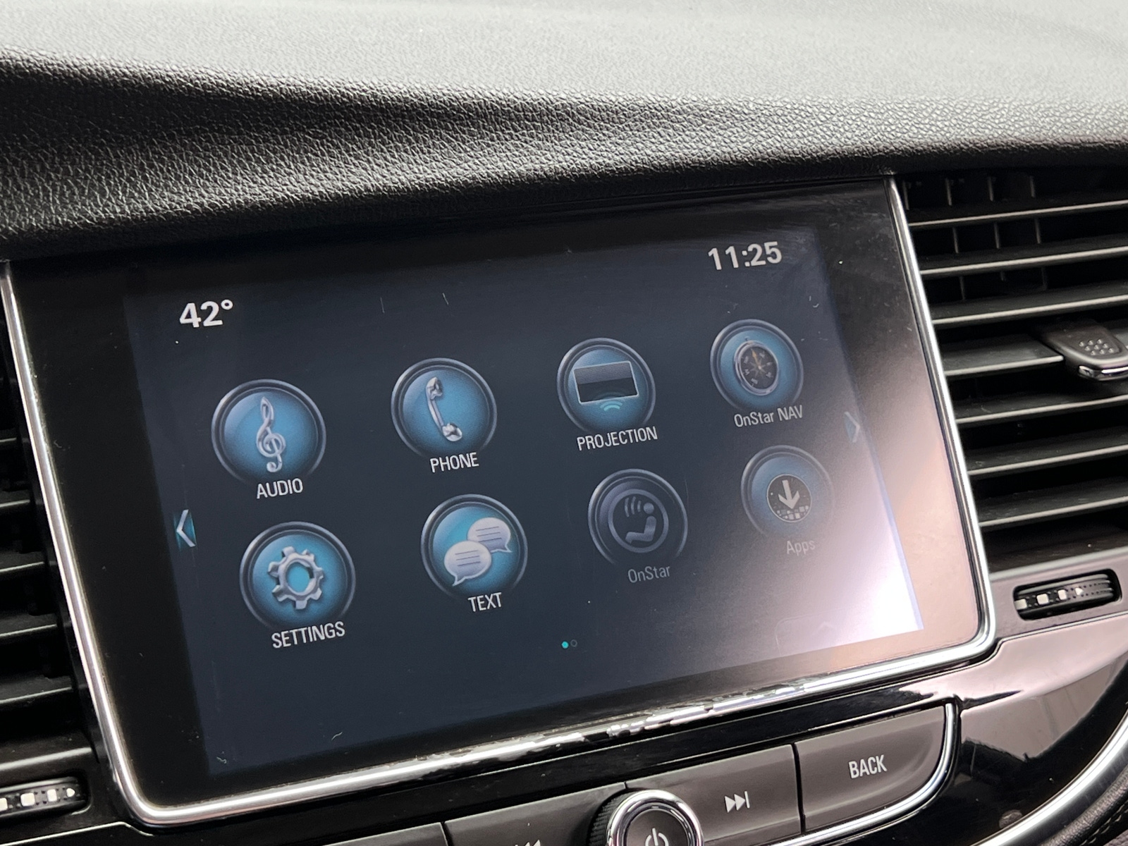 Thumbnail: 2017 Buick Encore - 4