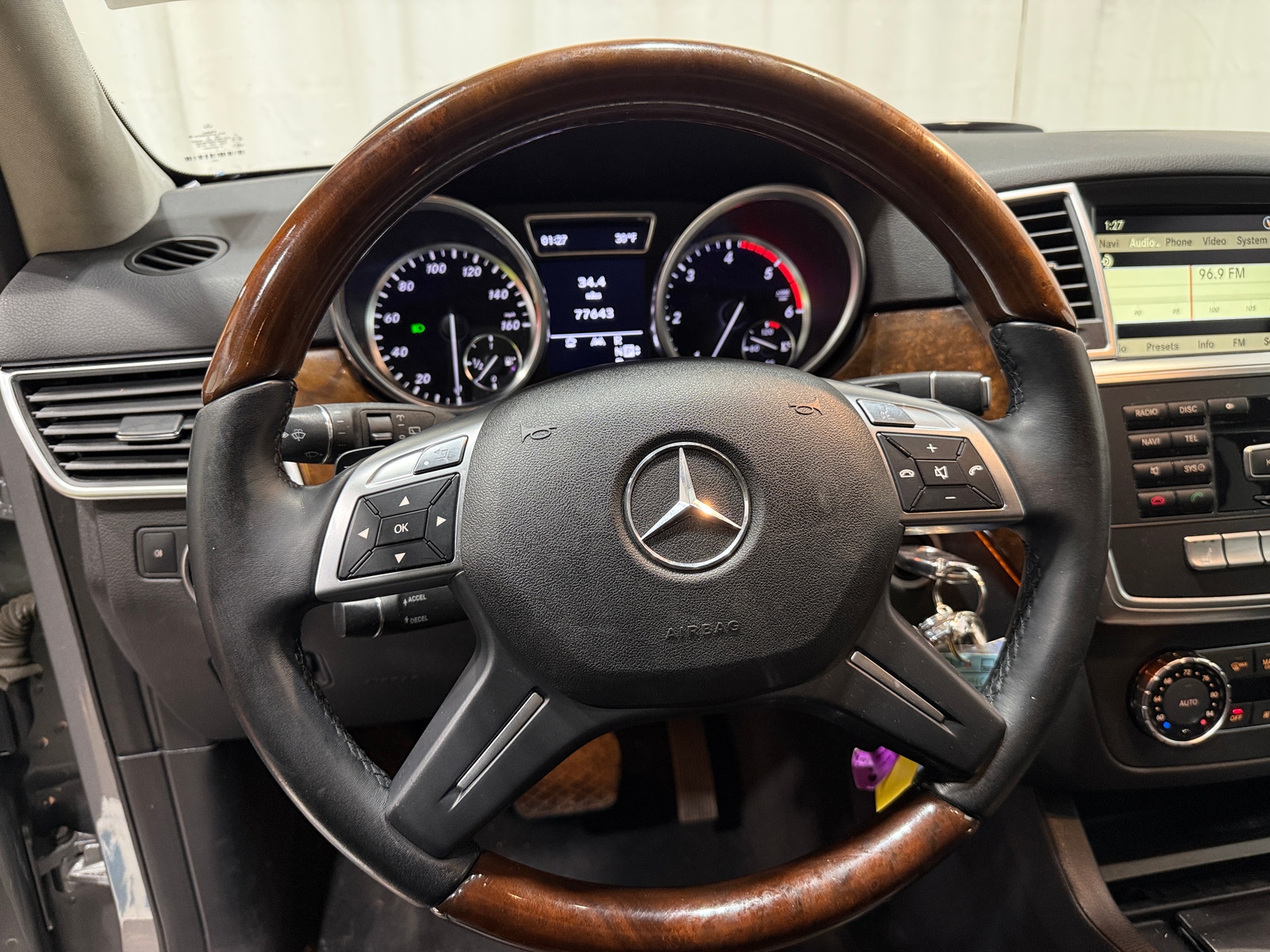 Thumbnail: 2012 Mercedes-Benz M-Class - 4