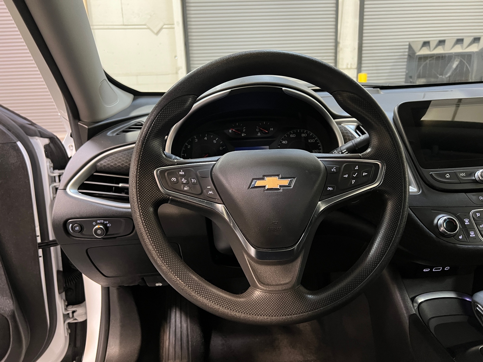 Thumbnail: 2024 Chevrolet Malibu - 5