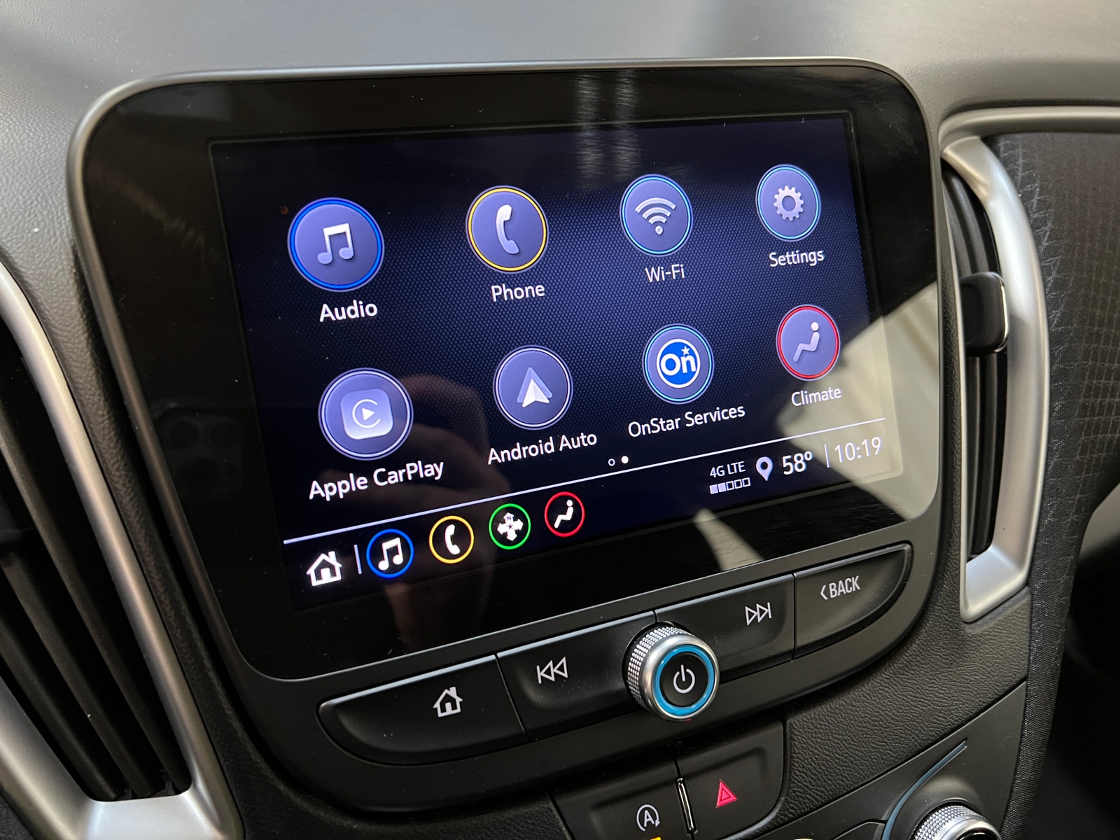 Thumbnail: 2024 Chevrolet Malibu - 4