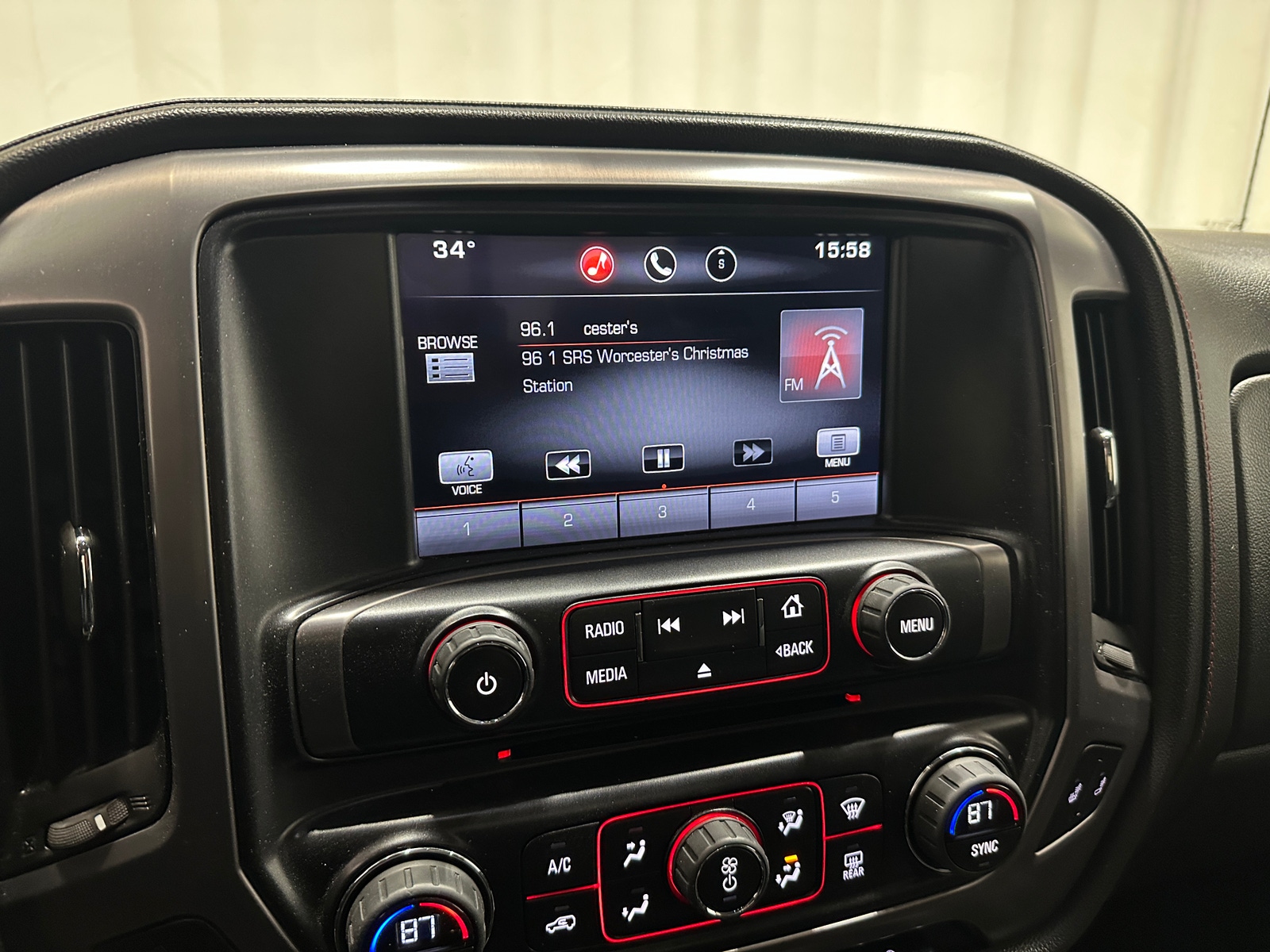 Thumbnail: 2015 GMC Sierra 1500 - 3