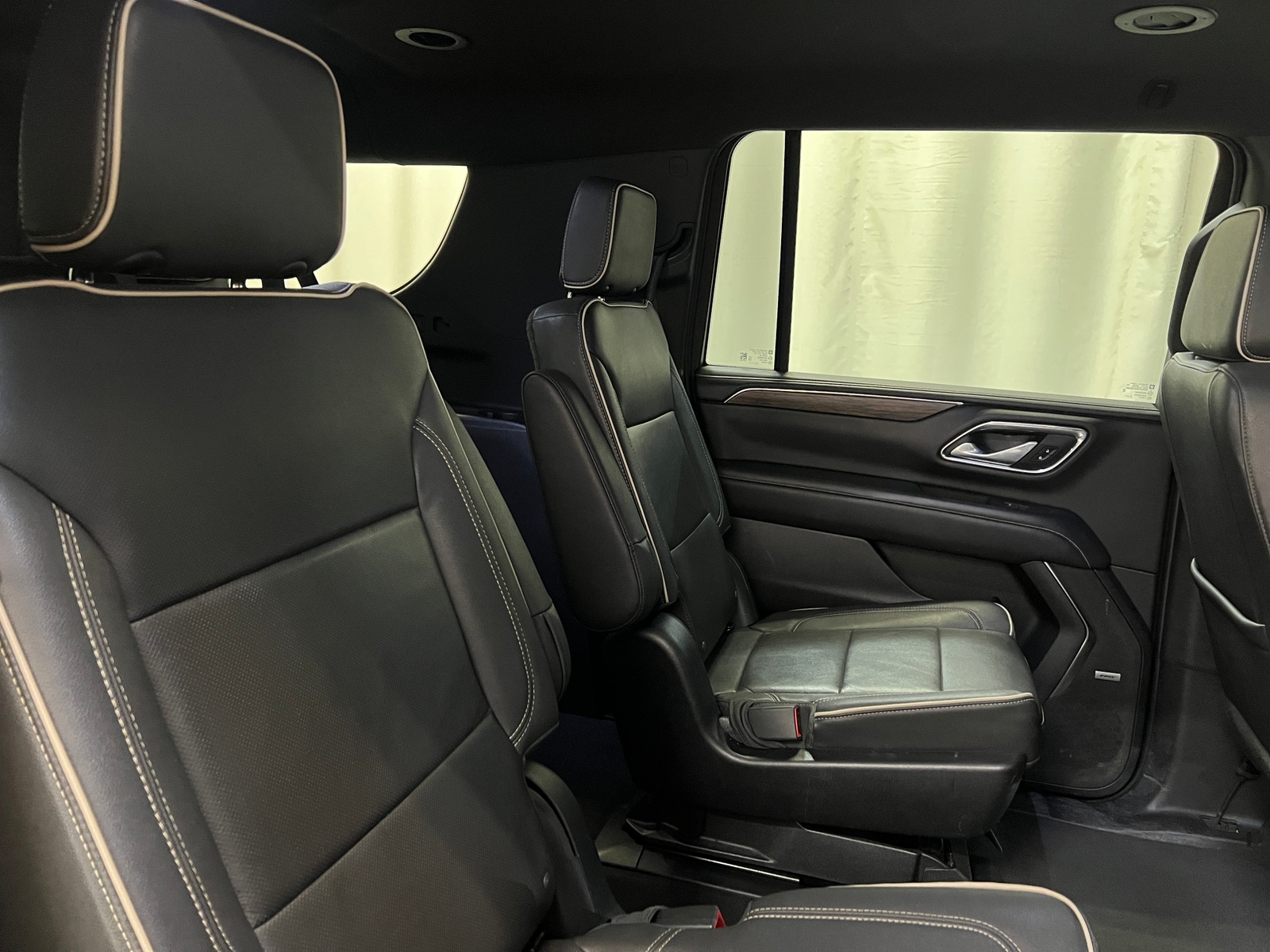 Thumbnail: 2023 Chevrolet Suburban - 5