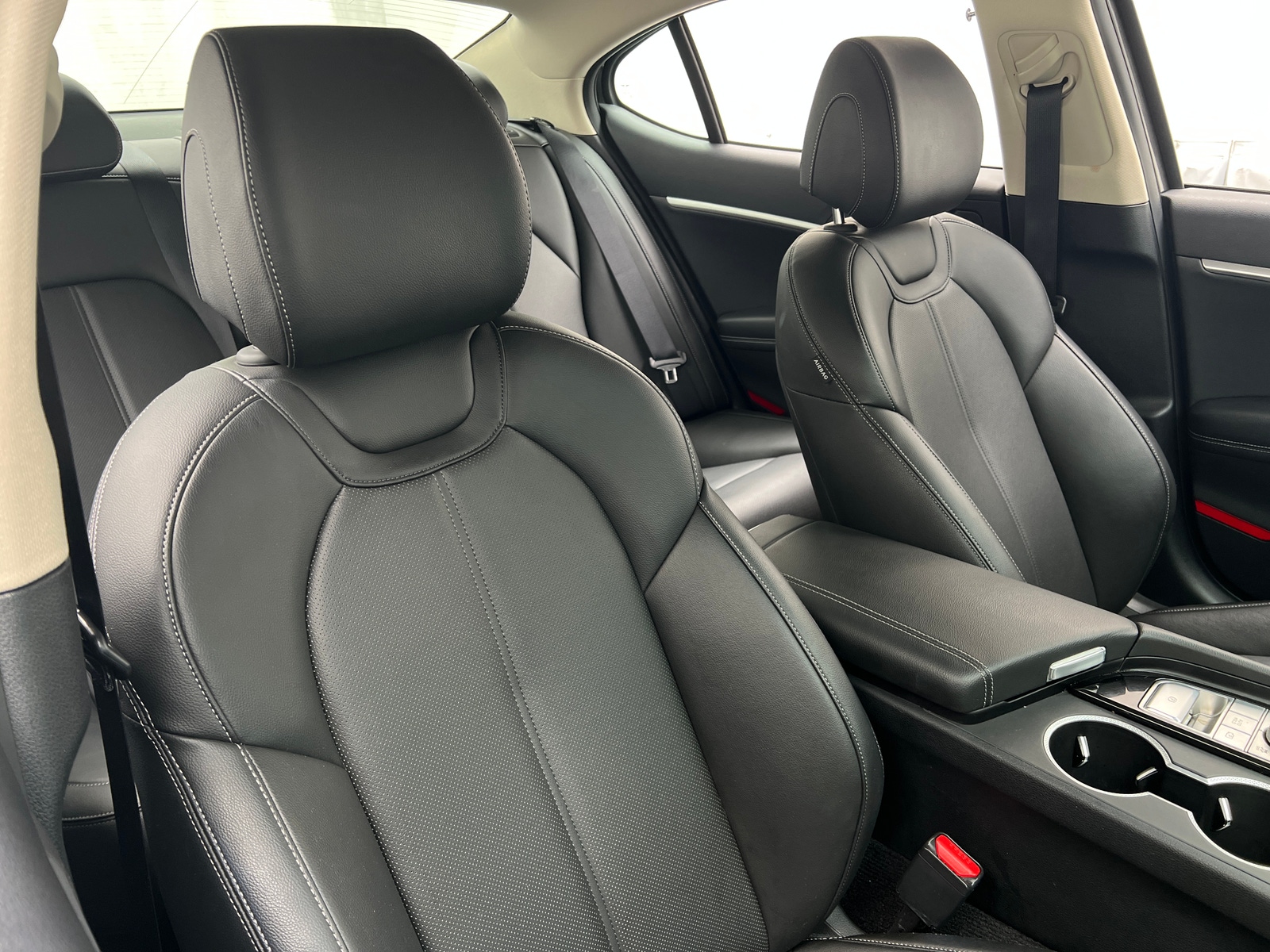 Thumbnail: 2025 Genesis G70 - 2