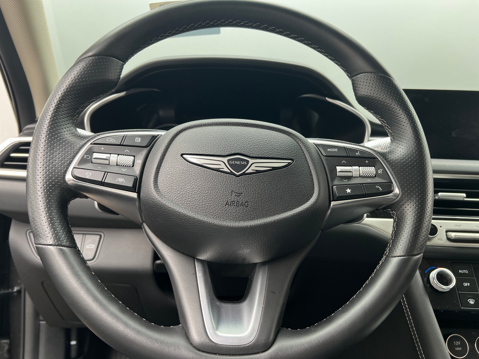 Thumbnail: 2025 Genesis G70 - 5