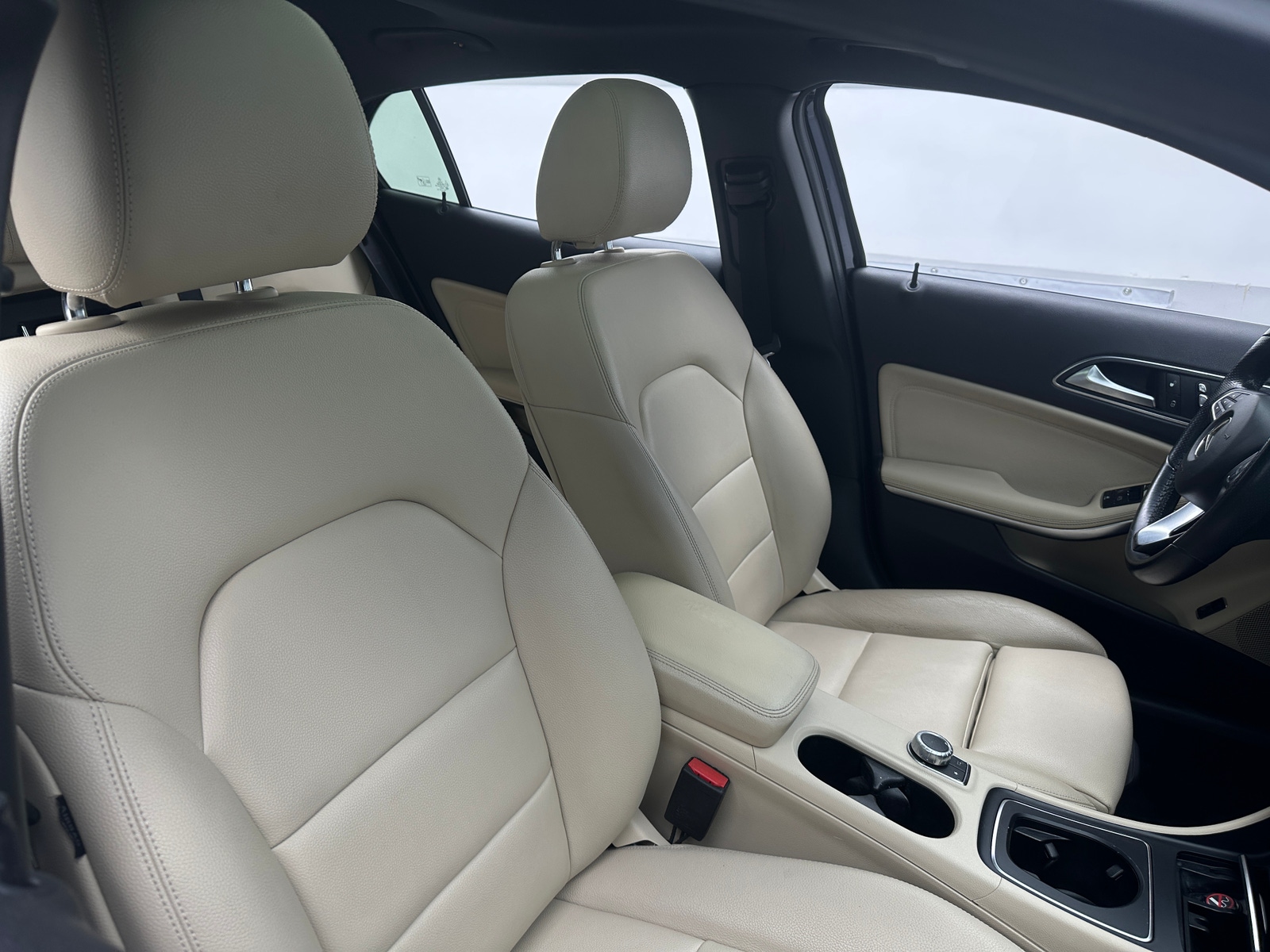 Thumbnail: 2018 Mercedes-Benz GLA - 2