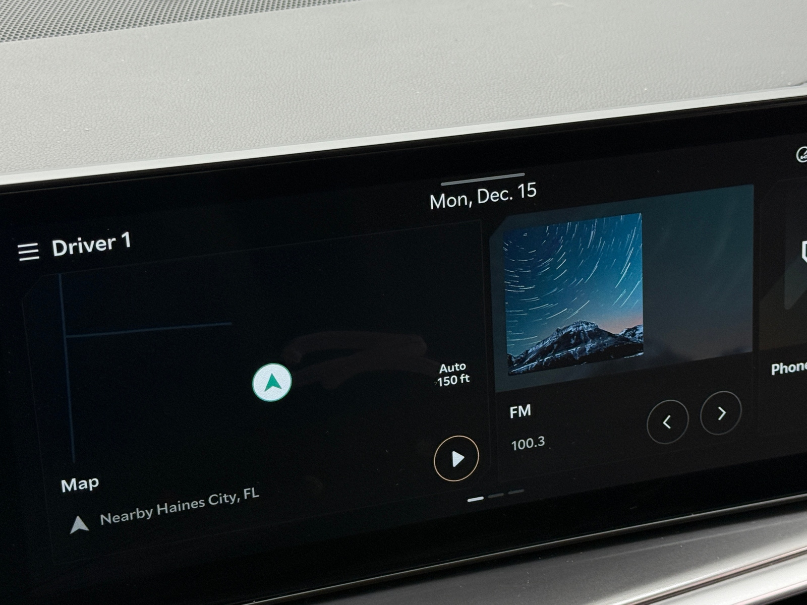 Thumbnail: 2024 Kia Sorento - 4