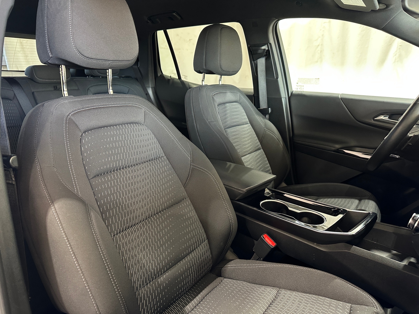 Thumbnail: 2025 Chevrolet Equinox - 2